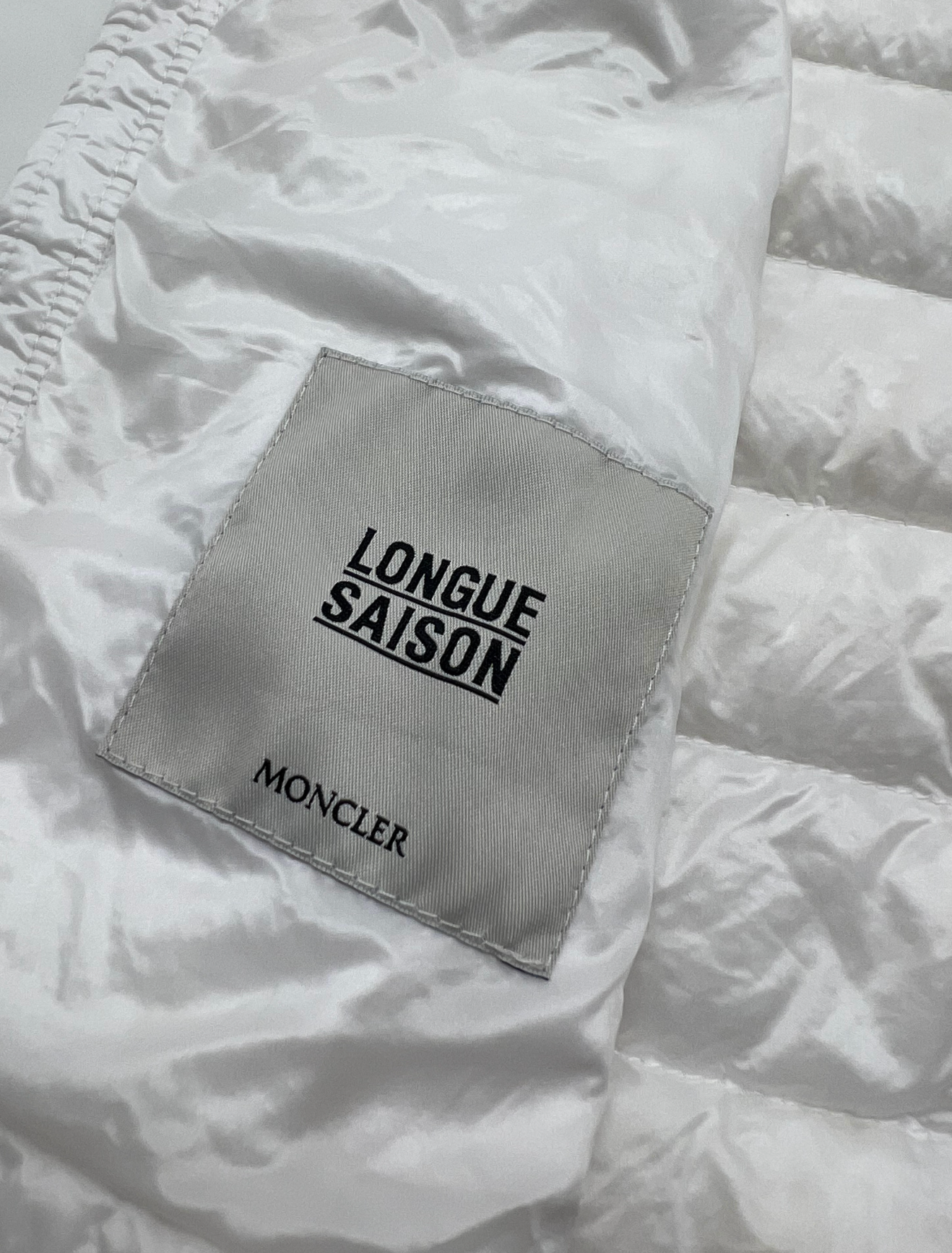 MONCLER - Neue ärmellose Daunenjacke Amaury - 2 Jahre