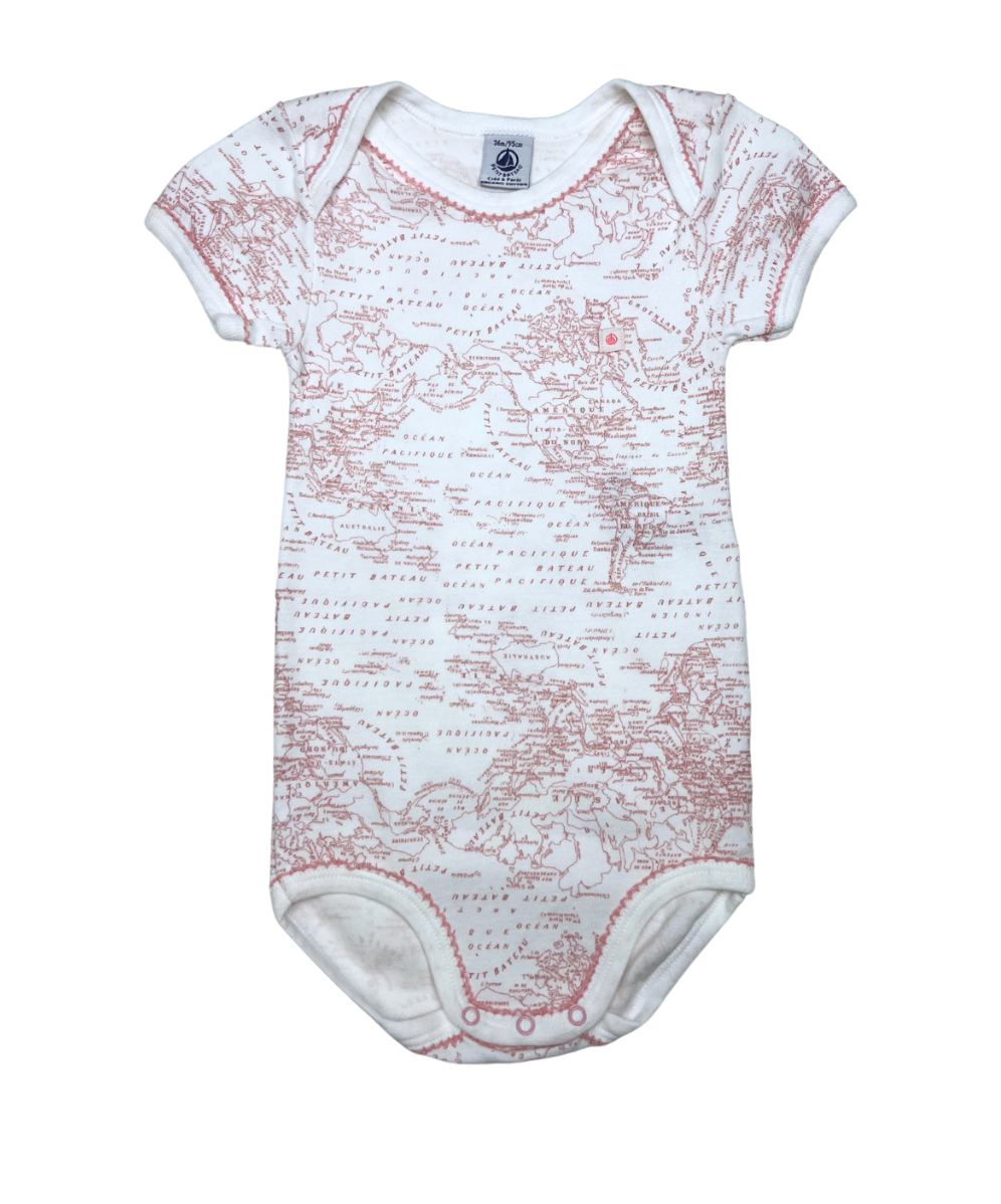 PETIT BOAT - Rosa Body mit Weltkarte - 3 Jahre