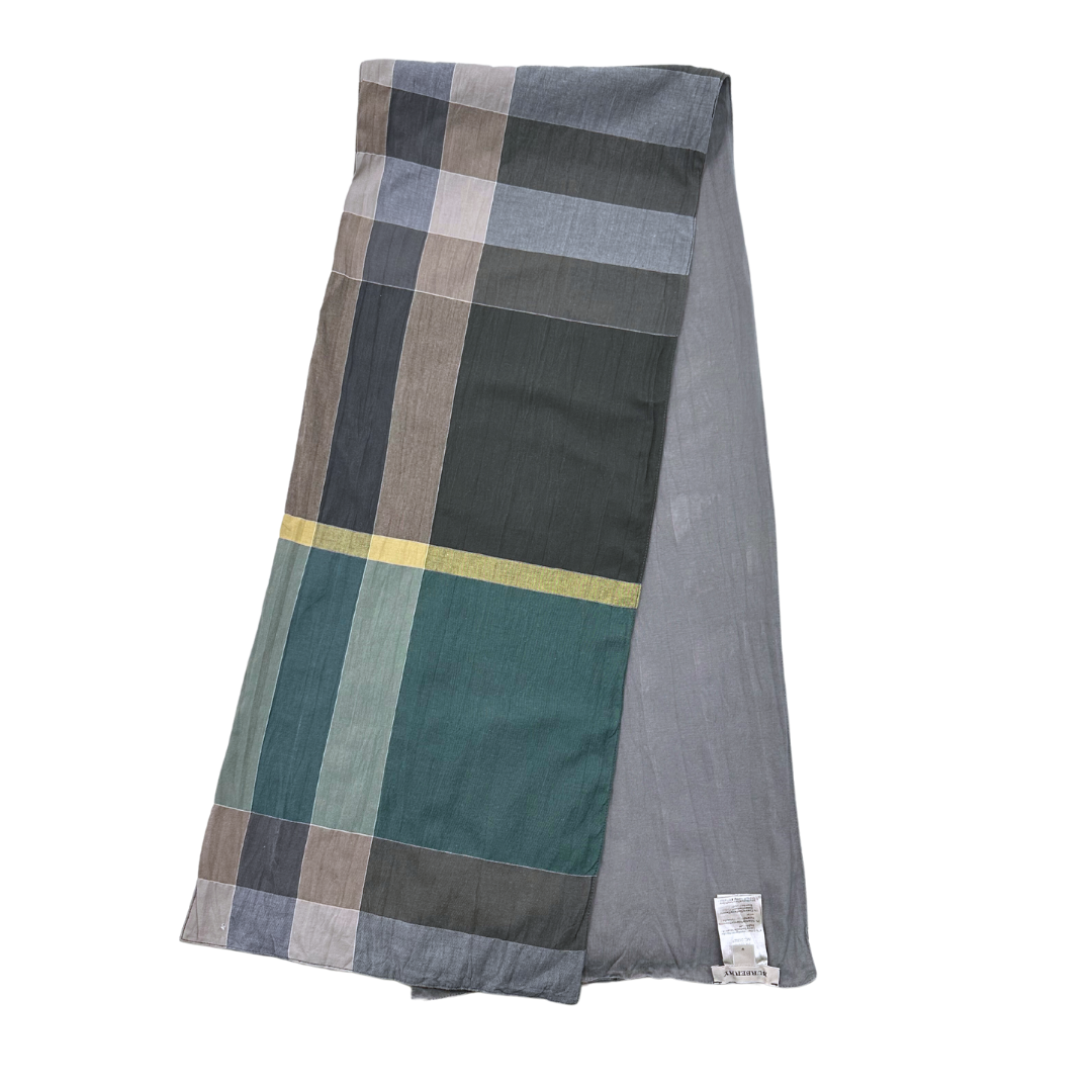 BURBERRY - Foulard vert à carreaux - Taille unique