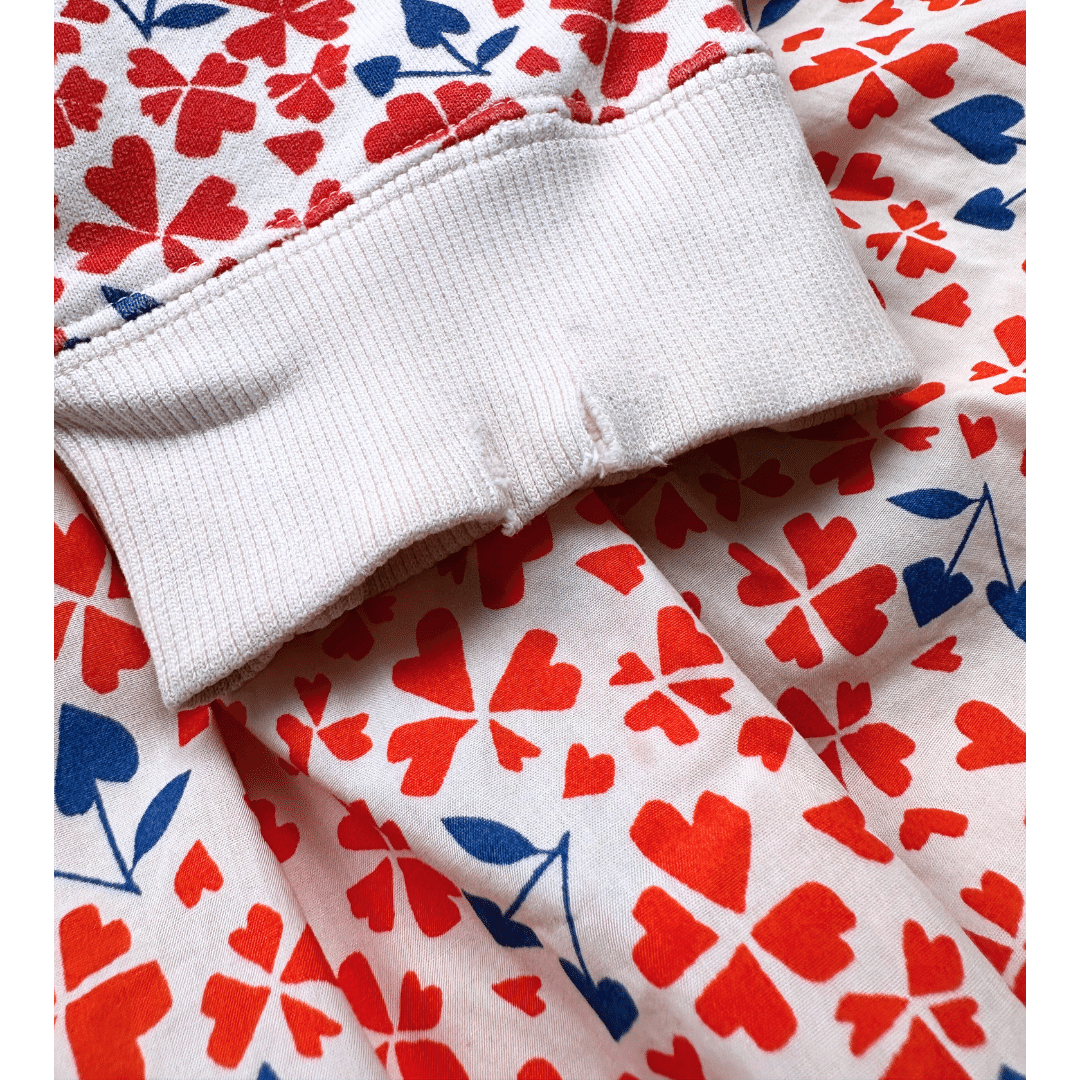 BONPOINT - Pink sweatshirt and skirt set with heart and flower patterns - 12 years