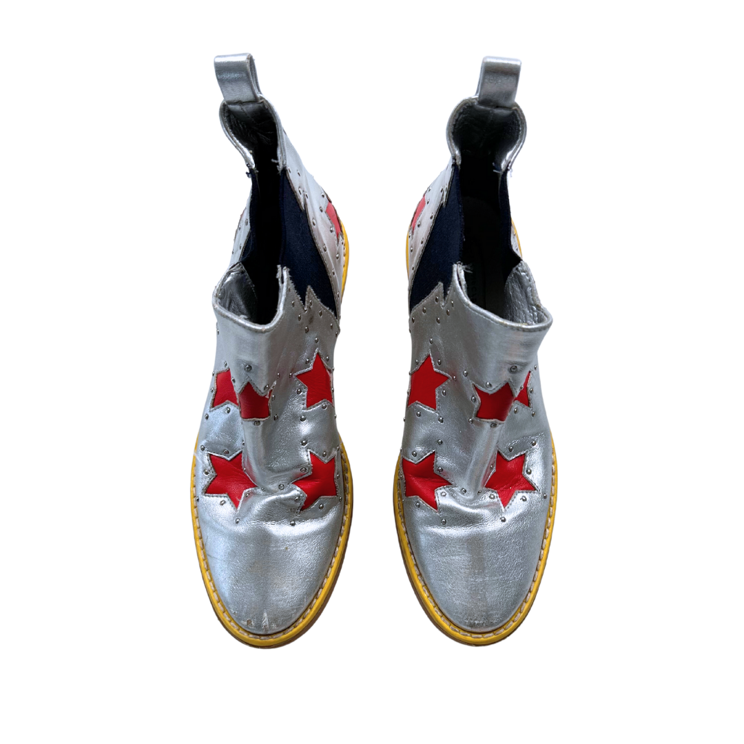 STELLA MCCARTNEY - Bottines argentées avec étoiles rouges - 35