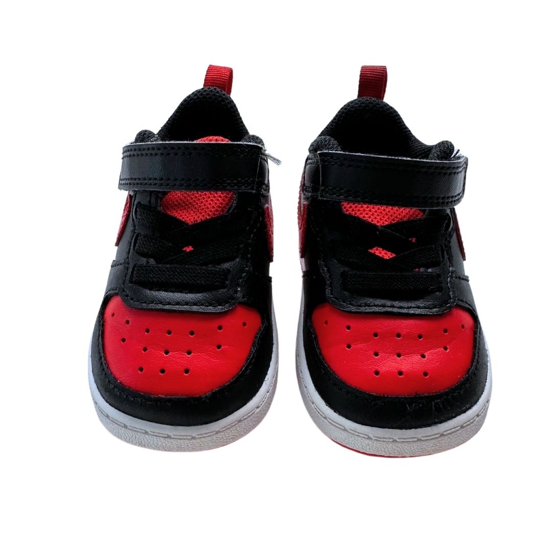 NIKE - Baskets rouges, noires et blanches - 19,5