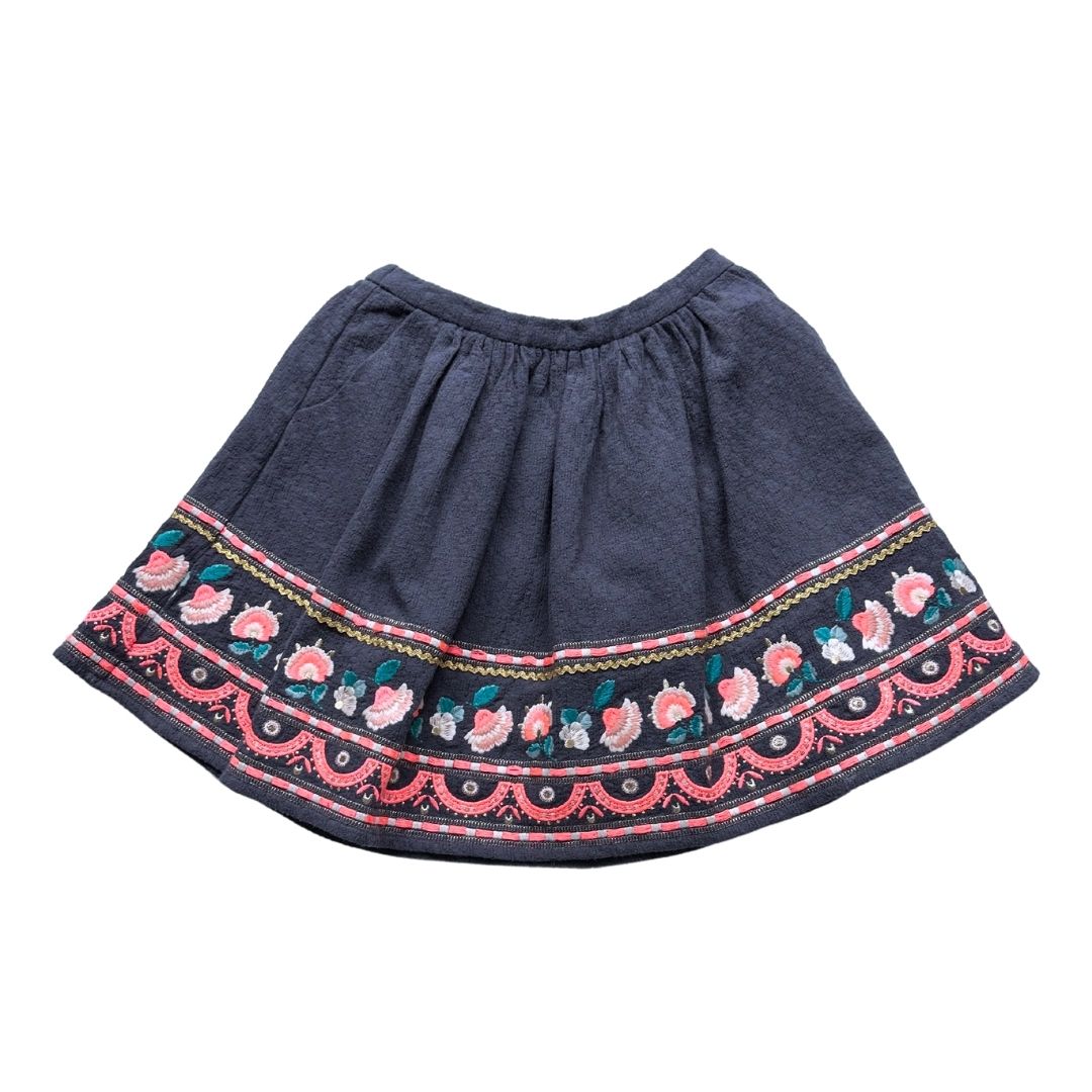 LOUISE MISHA - Jupe grise neuve avec broderies roses et vertes - 10 ans