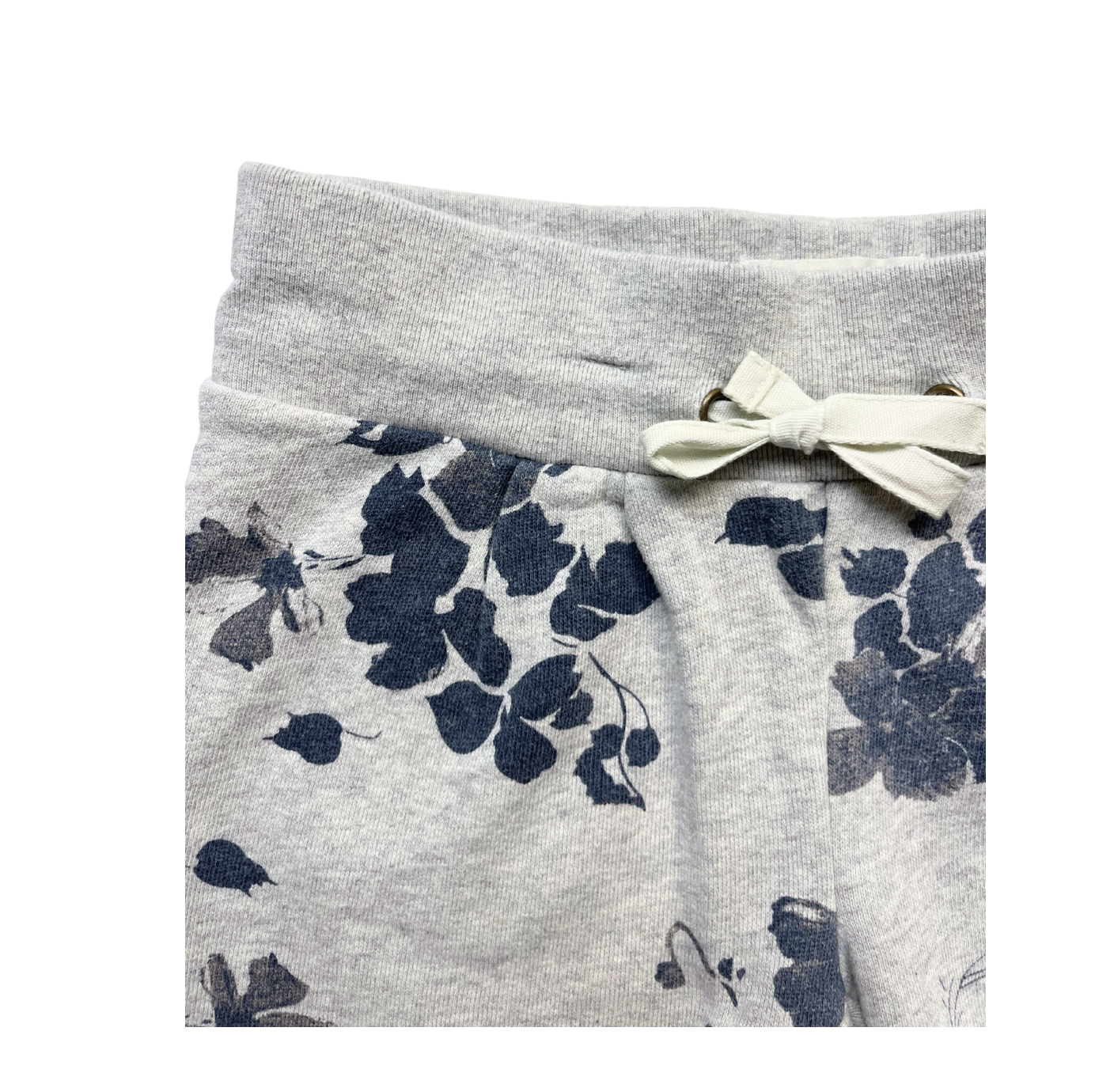 AO76 - Short de survêtement gris à motif fleurs - 8 ans