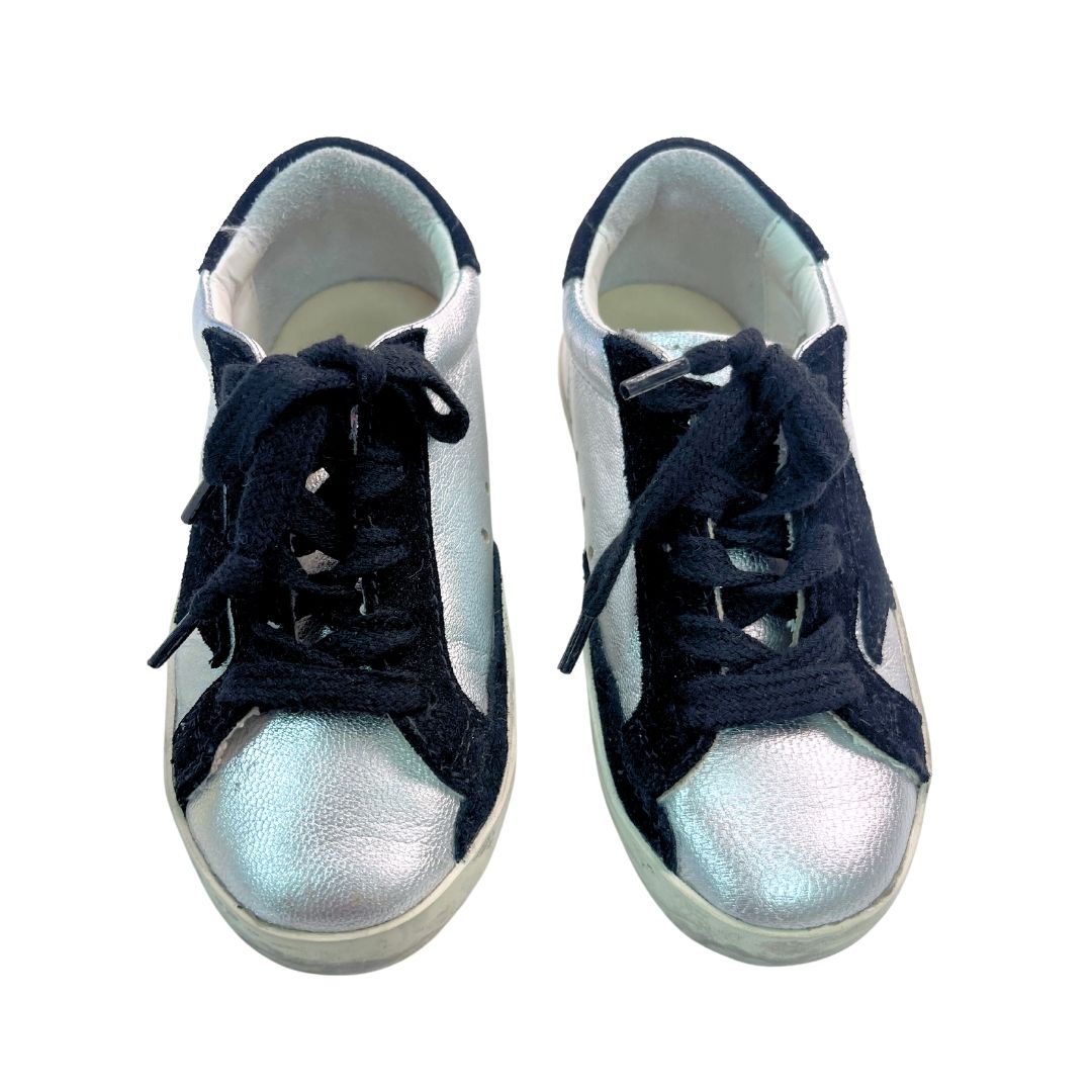 GOLDEN GOOSES - Silberne und schwarze Sneakers - Größe 25