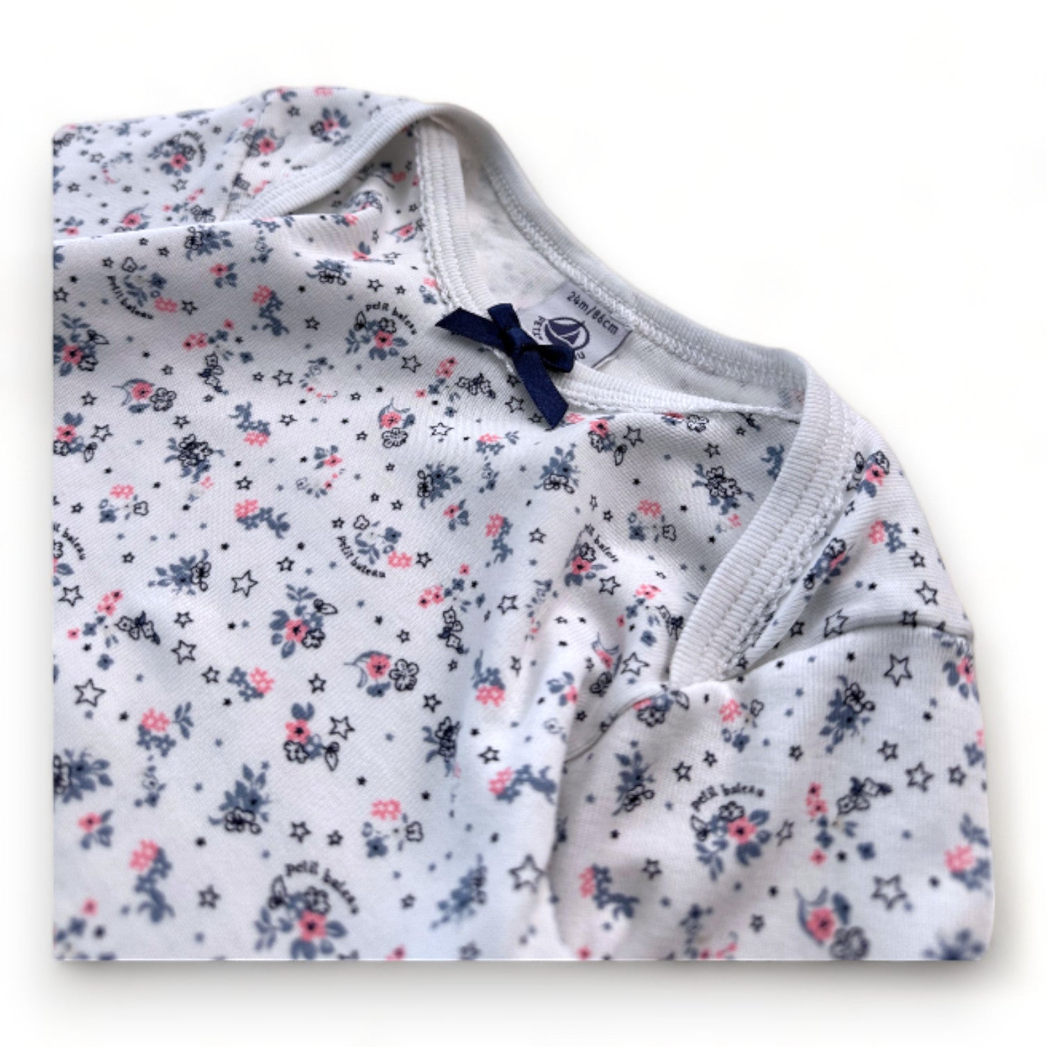 PETIT BATEAU - Body blanc à manches longues avec motifs - 2 ans