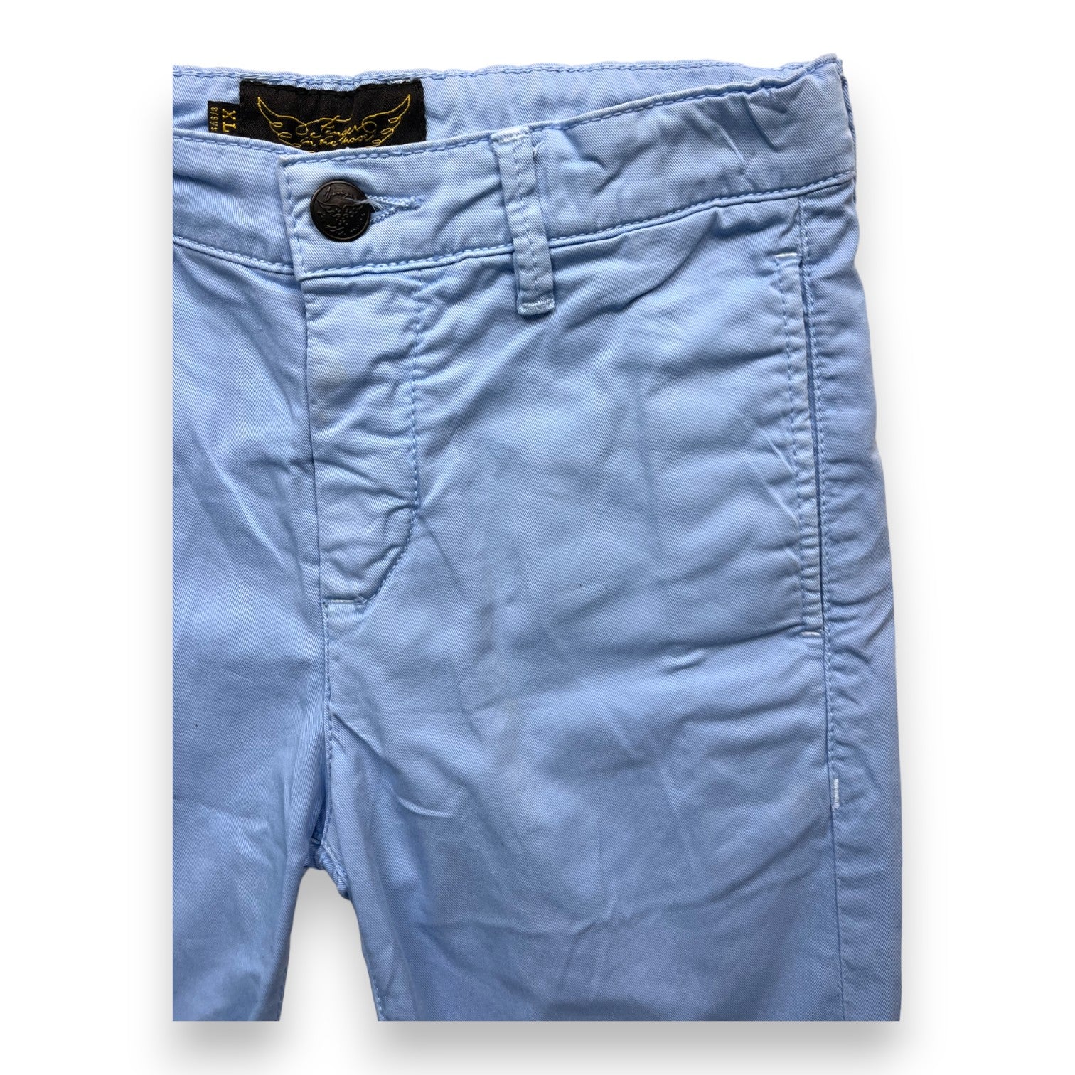 FINGER IN THE NOSE - Himmelblaue Shorts - 8/9 Jahre