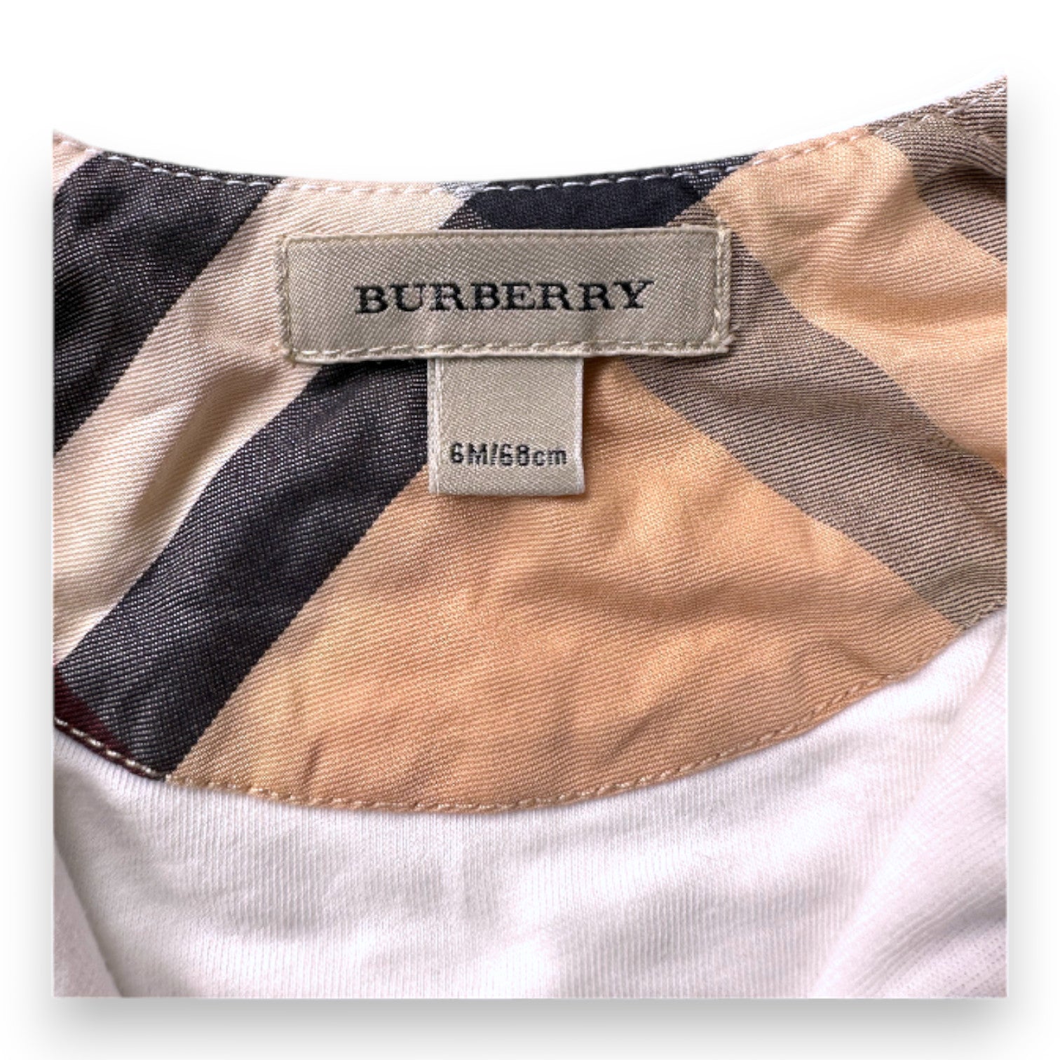 BURBERRY - White zipped cardigan with ruffles - 6 months