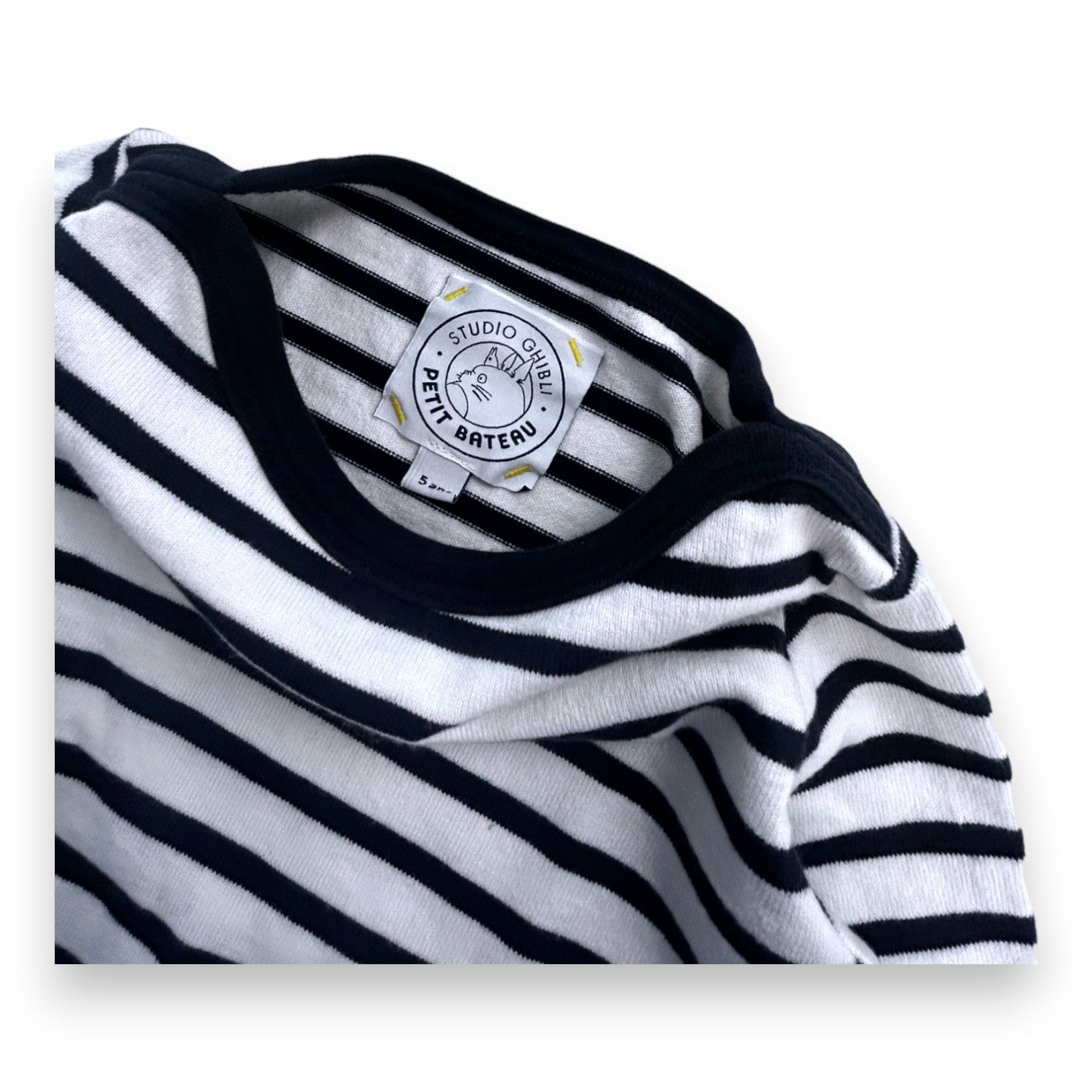 PETIT BATEAU - White long-sleeved t-shirt with black stripes - 5 years