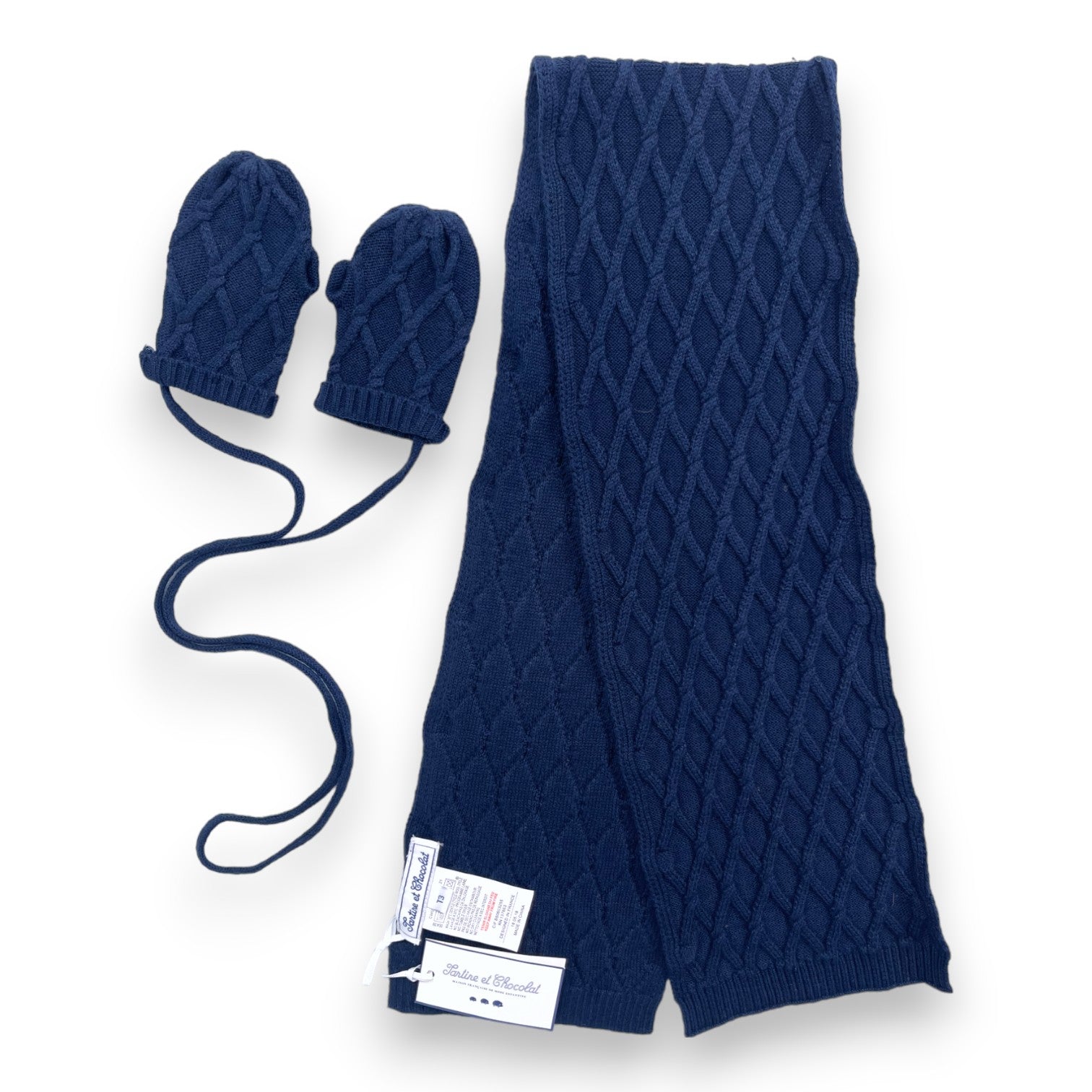 TARTINE & CHOCOLAT - Schal und Fäustlinge in Marineblau mit Zopfmuster (neu) - T3