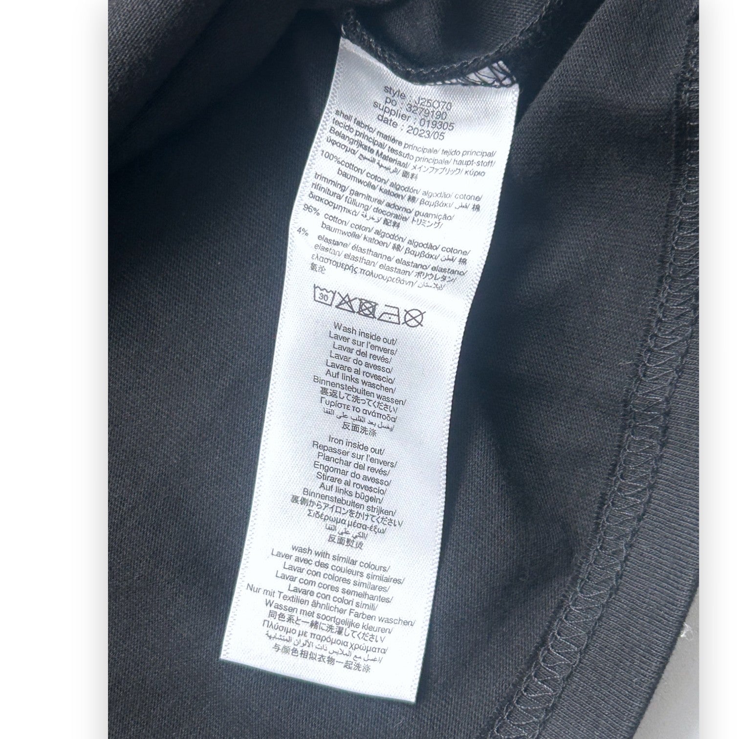 BOSS - T-shirt manches longues noir (neuf) - 4 ans