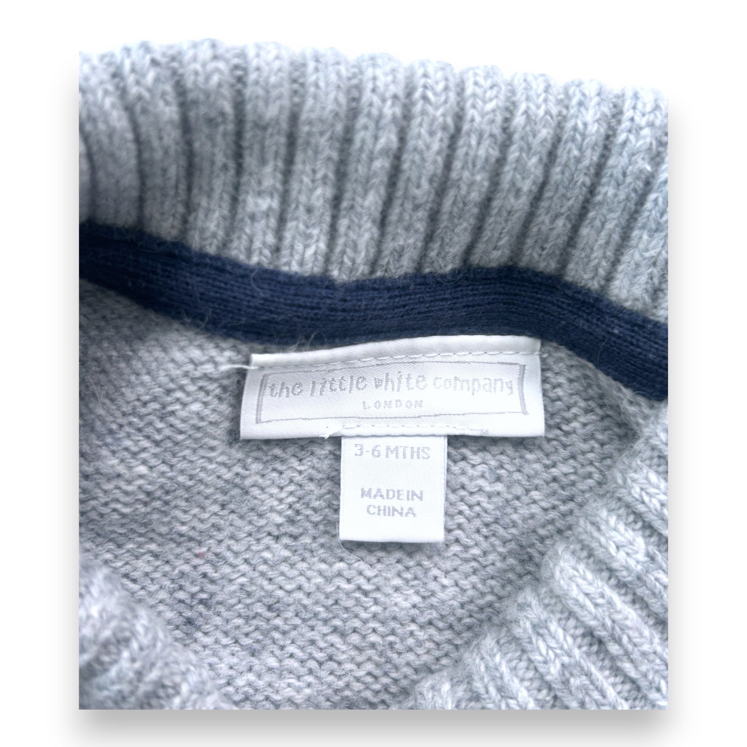 THE LITTLE WHITE COMPANY - Pull gris en laine - 3/6 mois