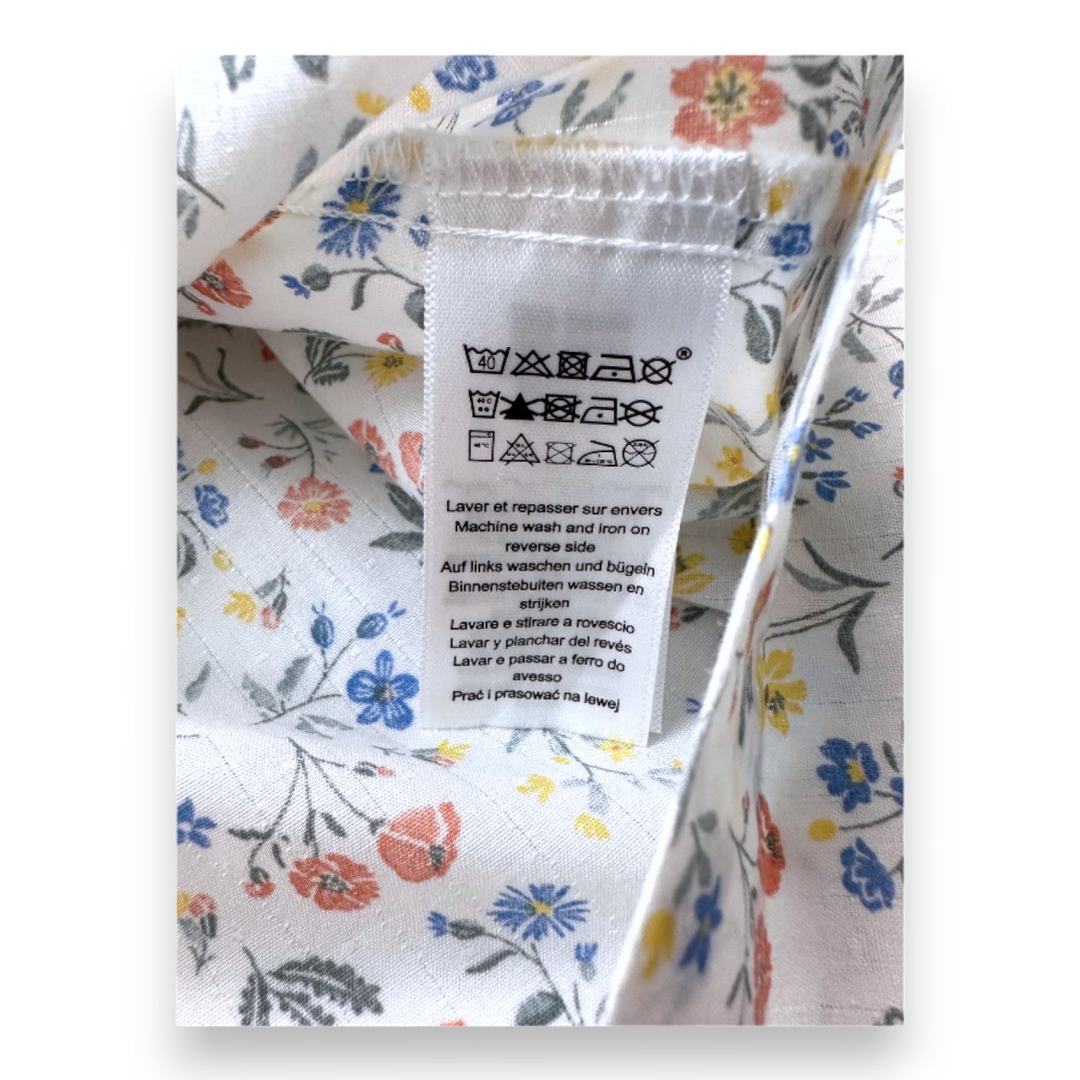 PETIT BATEAU - Robe blanche à fleurs - 8 ans