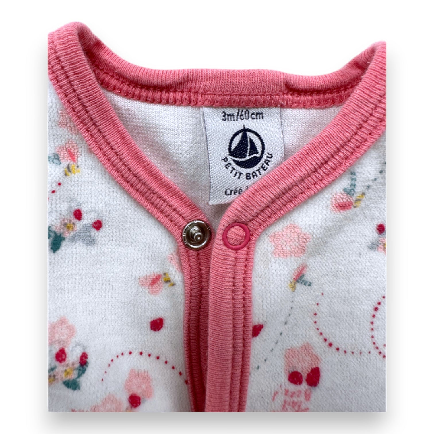 PETIT BATEAU - Weißer und rosa geblümter Pyjama - 3 Monate