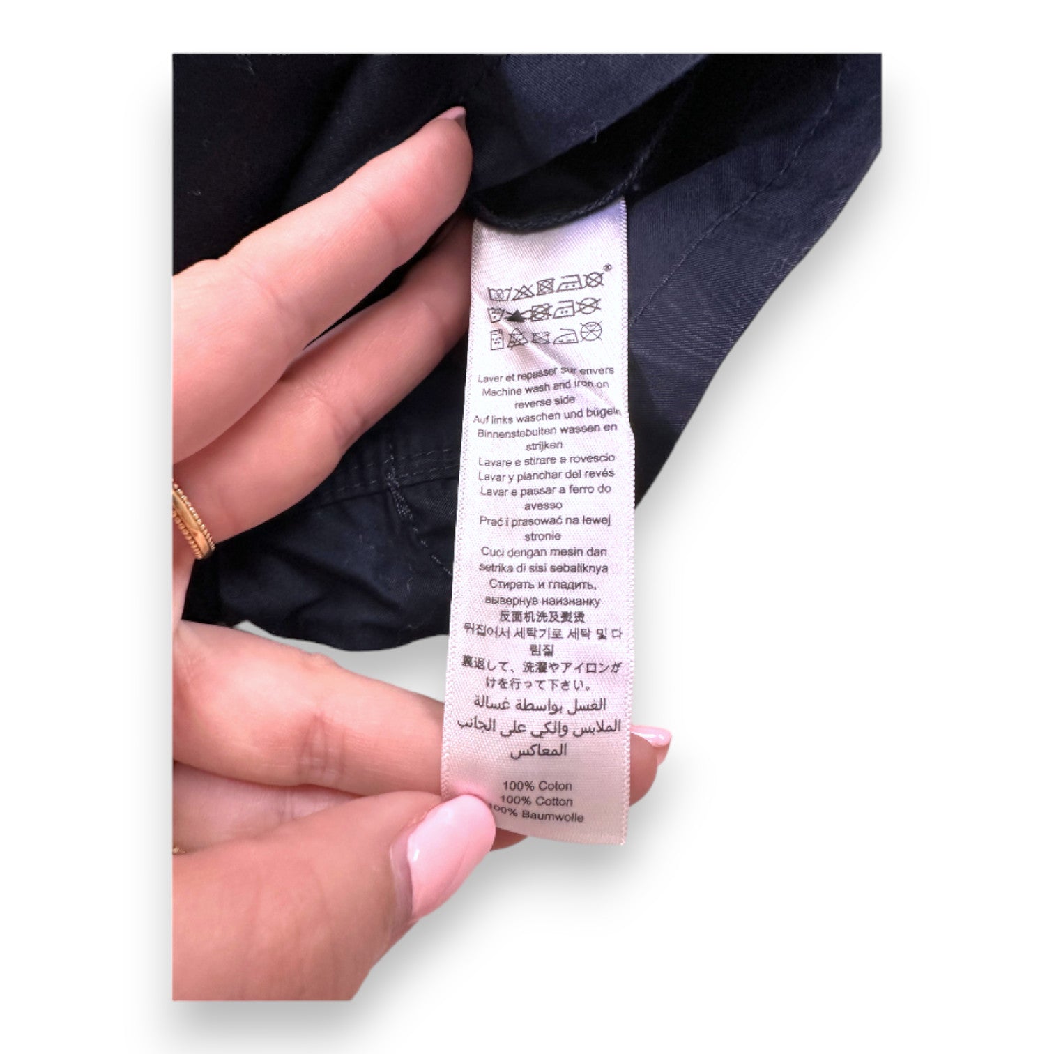 PETIT BATEAU - Marineblaue Shorts - 6 Monate