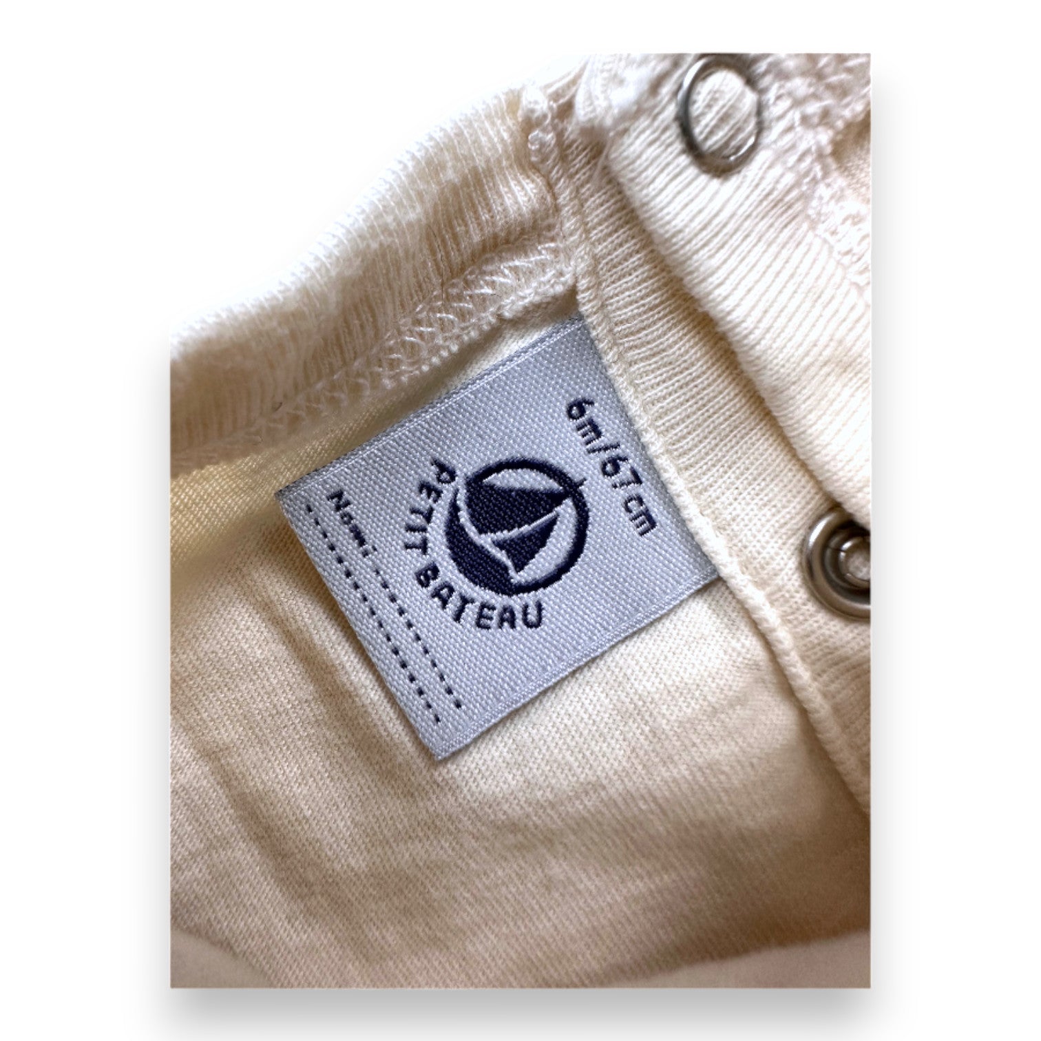 PETIT BATEAU - Beige T-shirt with print - 6 months