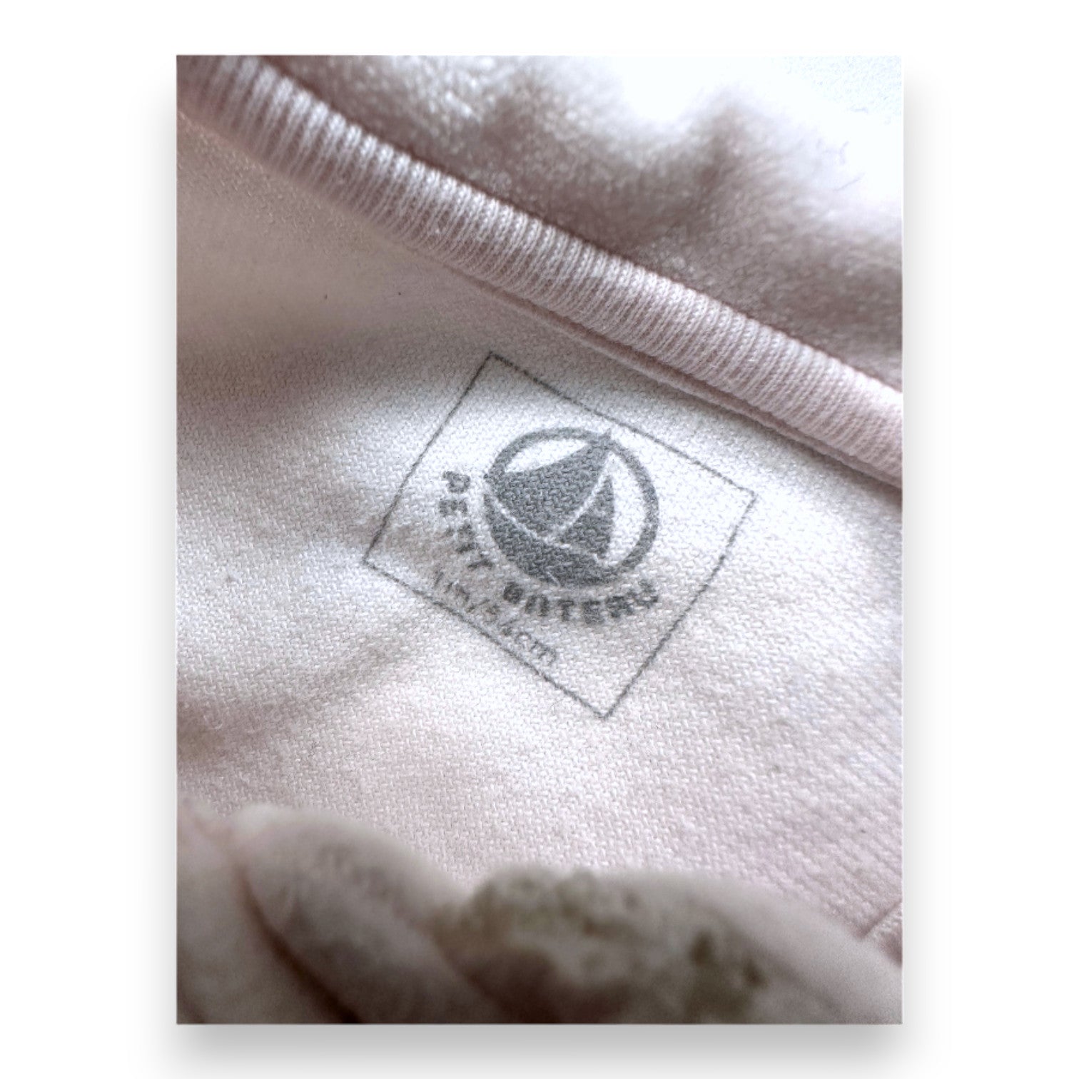 PETIT BATEAU - Pink pajama set and floral hat - 1 month