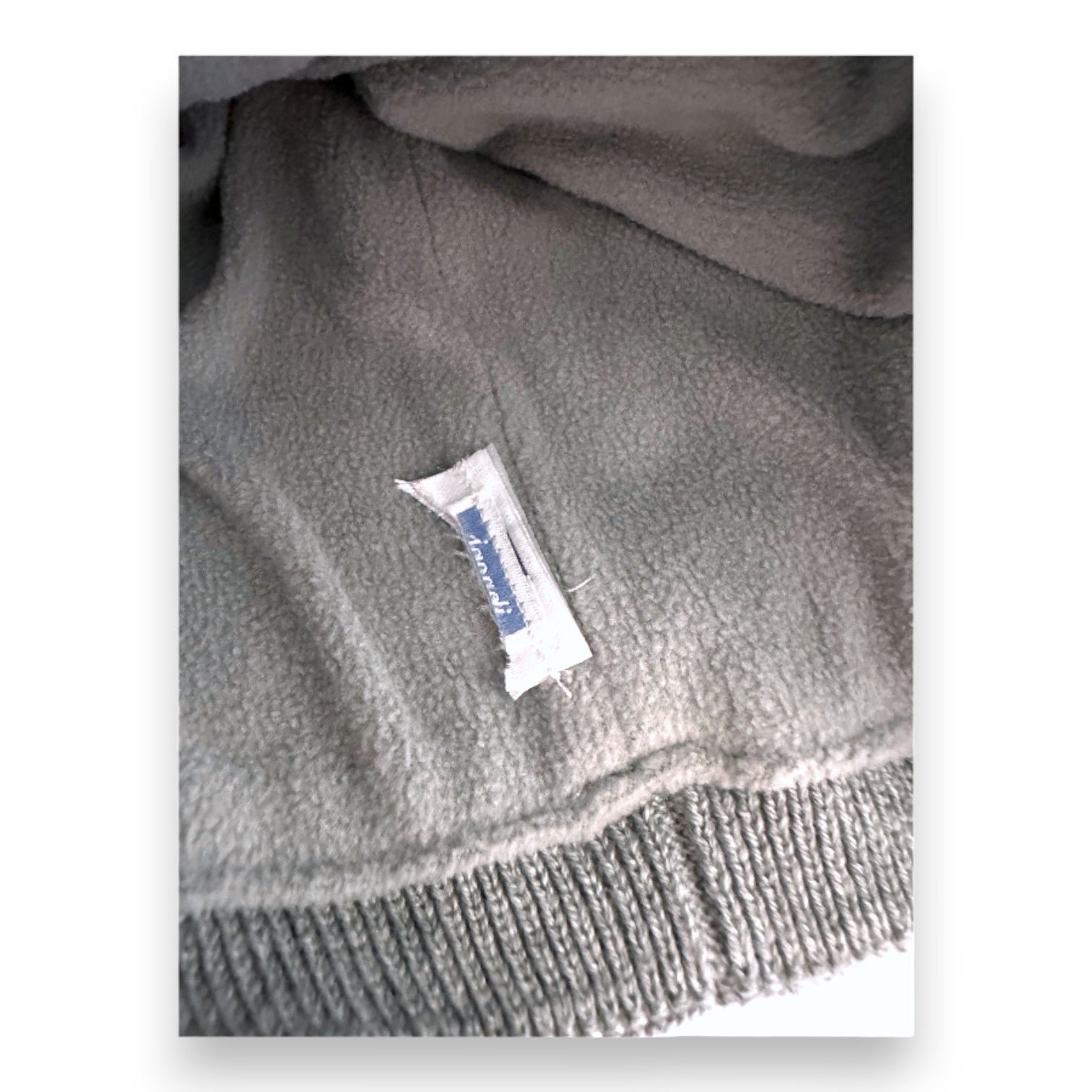 JACADI - Grey hat - 4 years