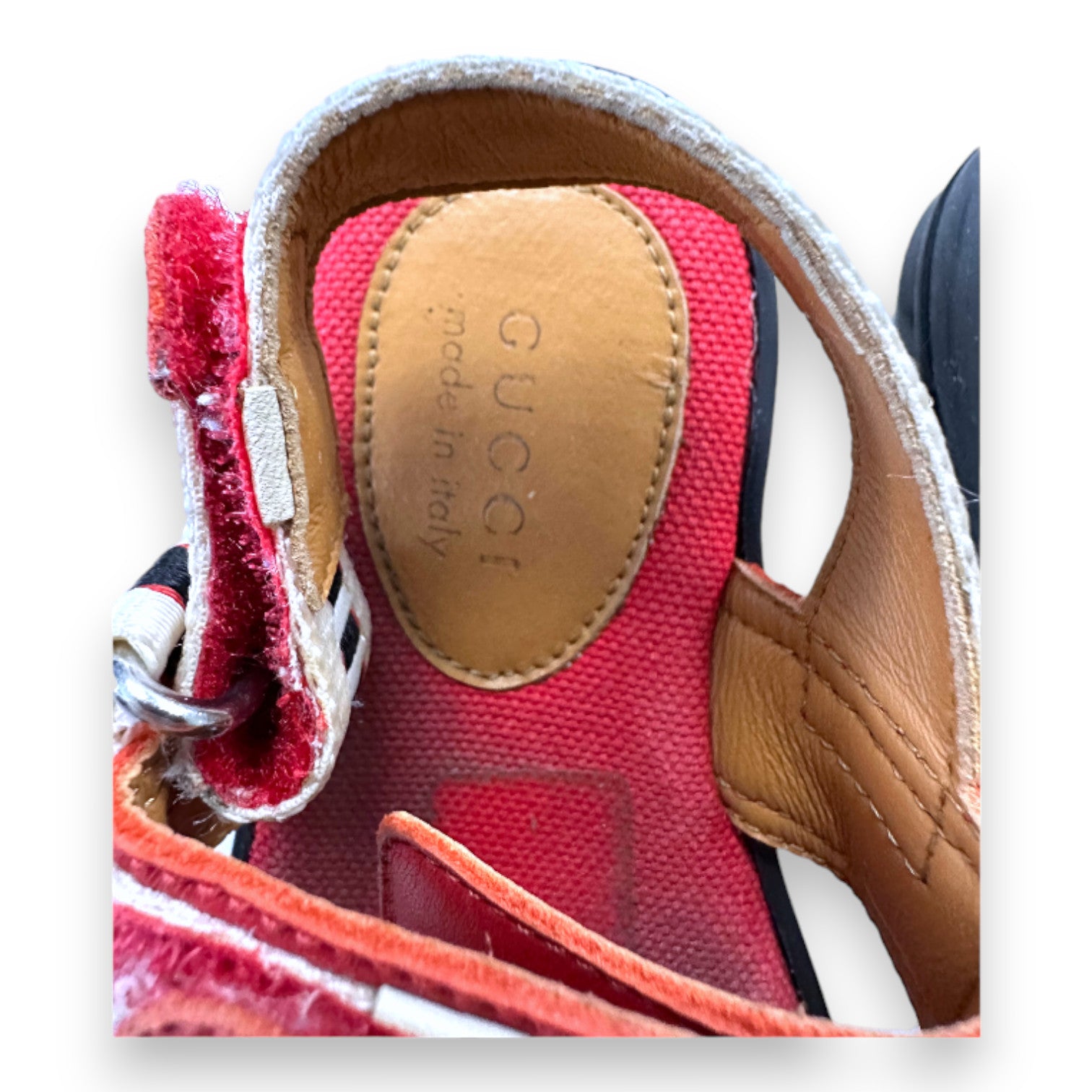 GUCCI - Rote "Gucci" Sandalen - 24