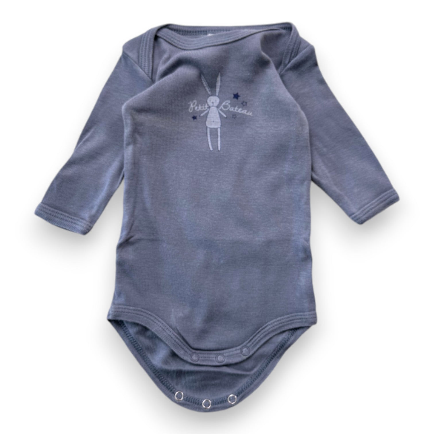 PETIT BATEAU - Grauer Langarm-Body mit Aufdruck - 3 Monate