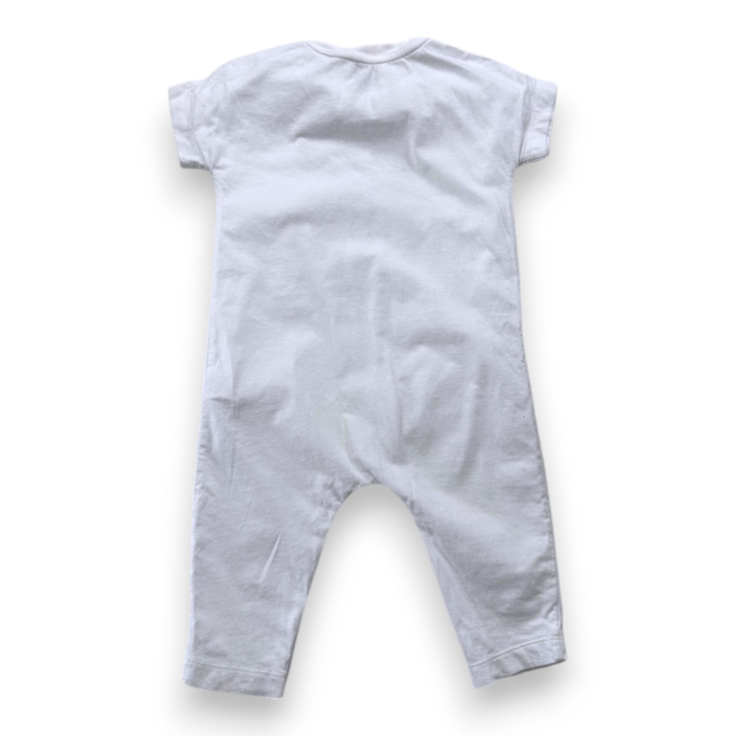 BURBERRY – Weißer Burberry-Bären-Jumpsuit – 18 Monate