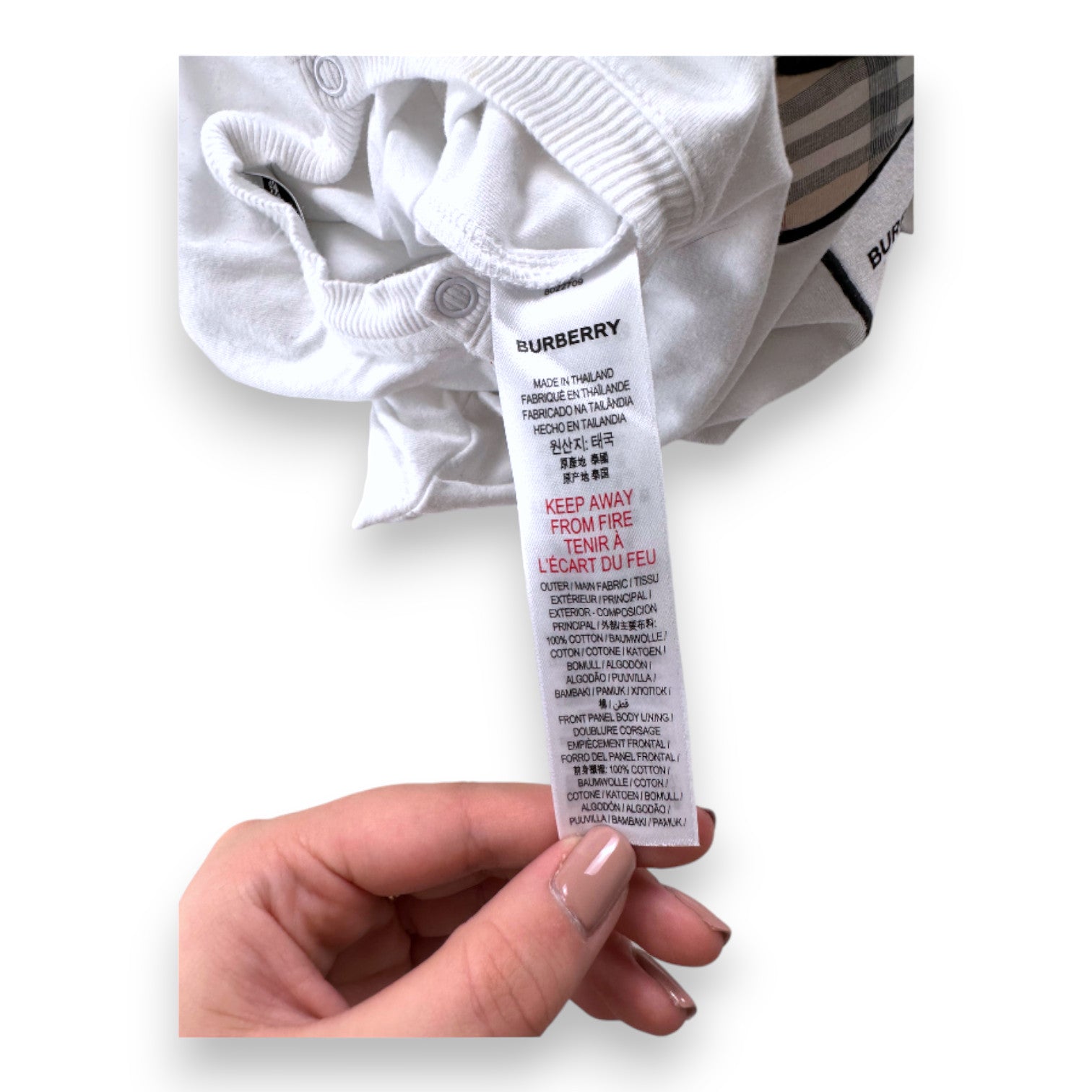 BURBERRY - White Burberry bear jumpsuit - 18 months