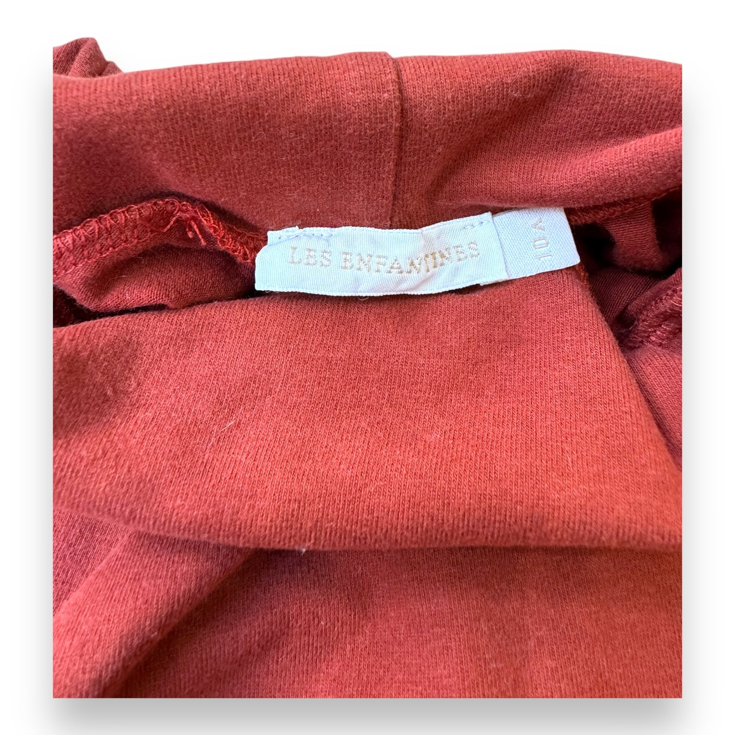 LES ENFANTINES - Rotes Rollkragen-T-Shirt - 10 Jahre