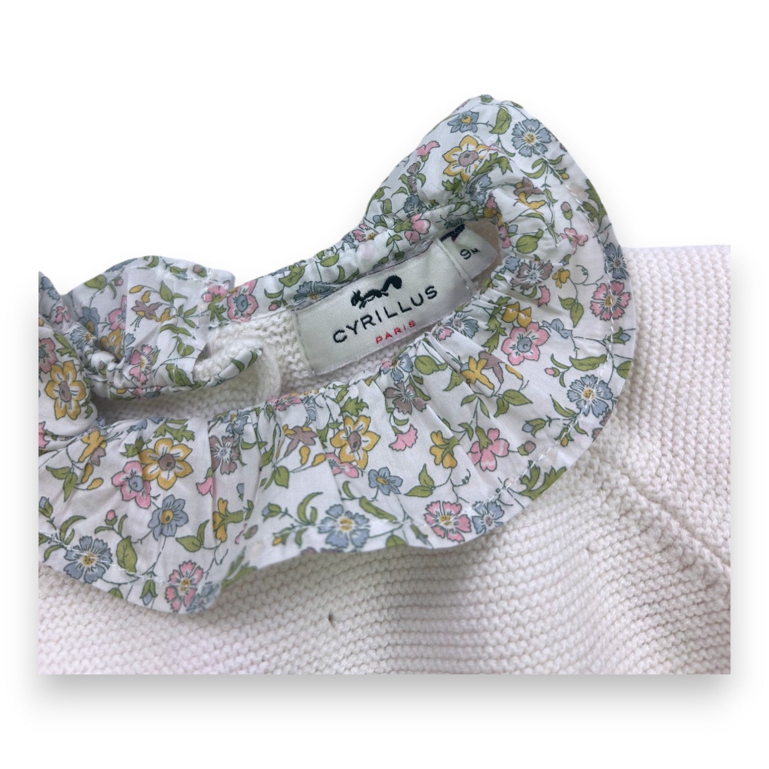 CYRILLUS - White knit with floral fabric collar - 9 months