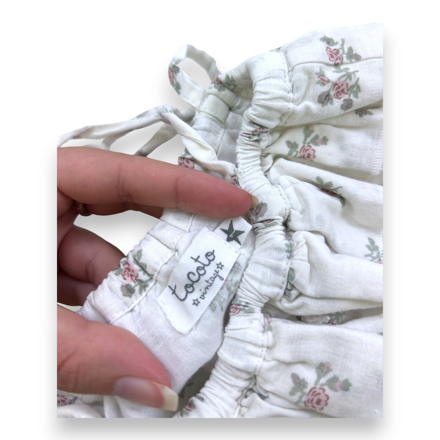 TOCOTO VINTAGE - White floral jumpsuit with straps - 9 months