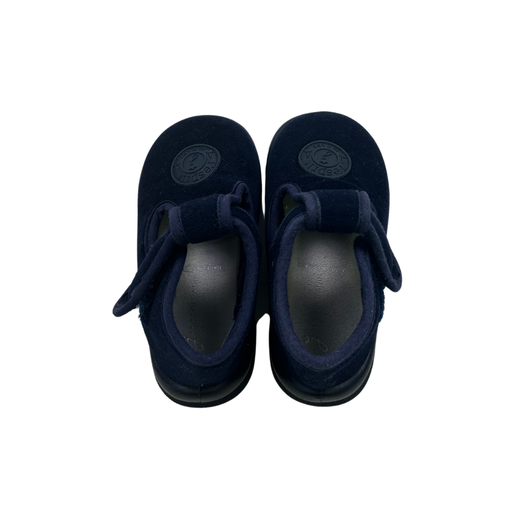 Jacadi Hausschuhe 21