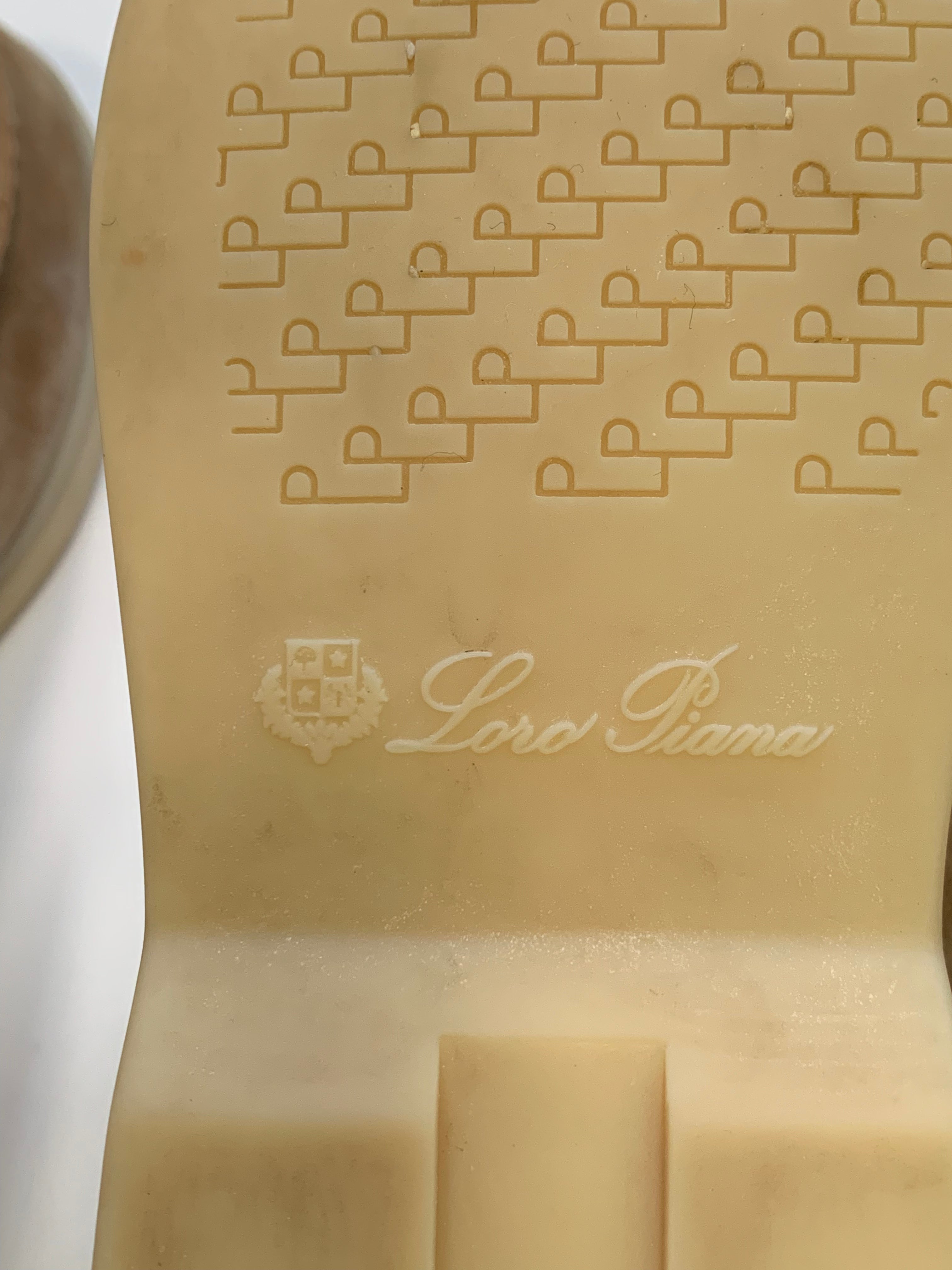 LORO PIANA - MOCCASINS - BROWN - 30