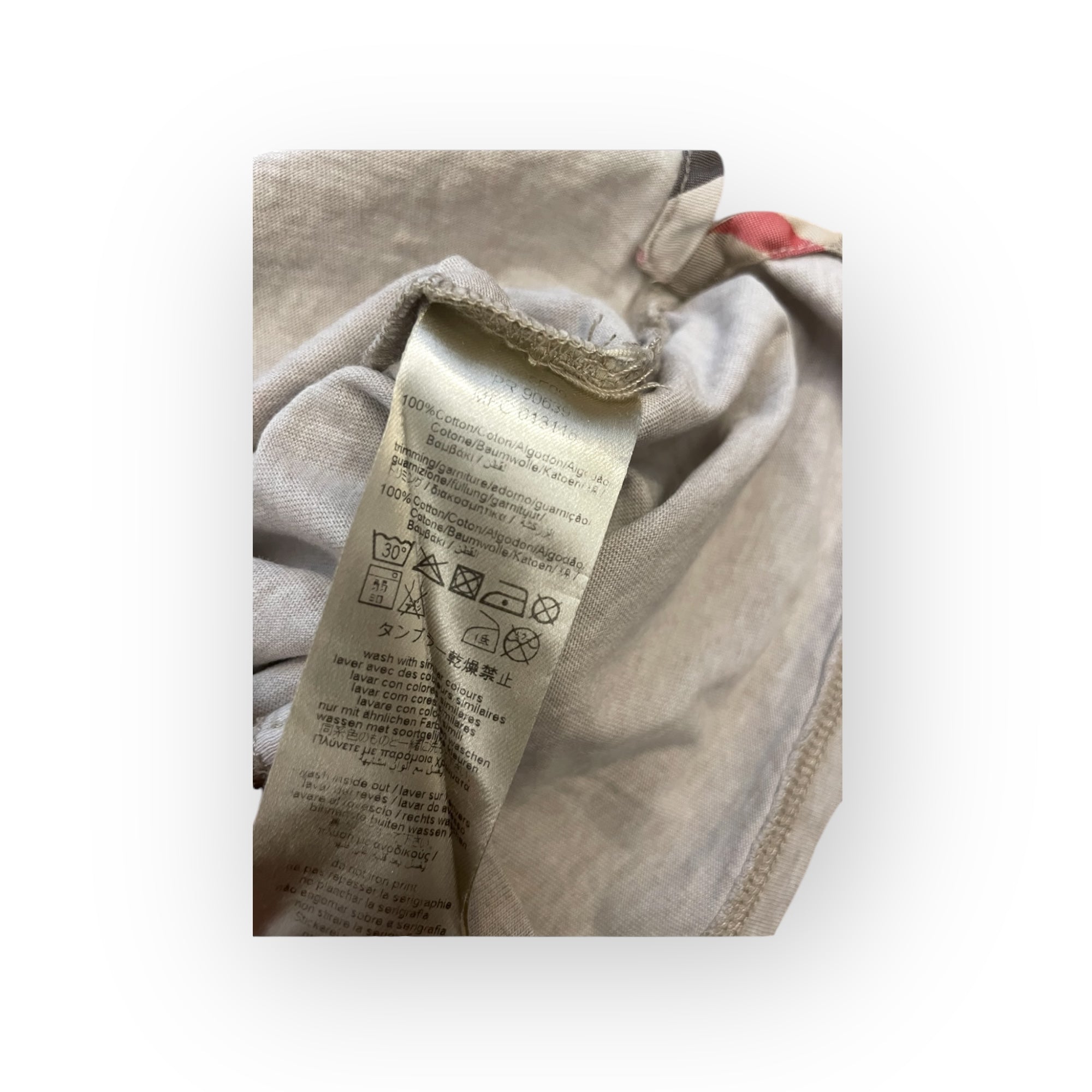 BURBERRY – BEIGE, ROTES T-SHIRT – 18 MONATE