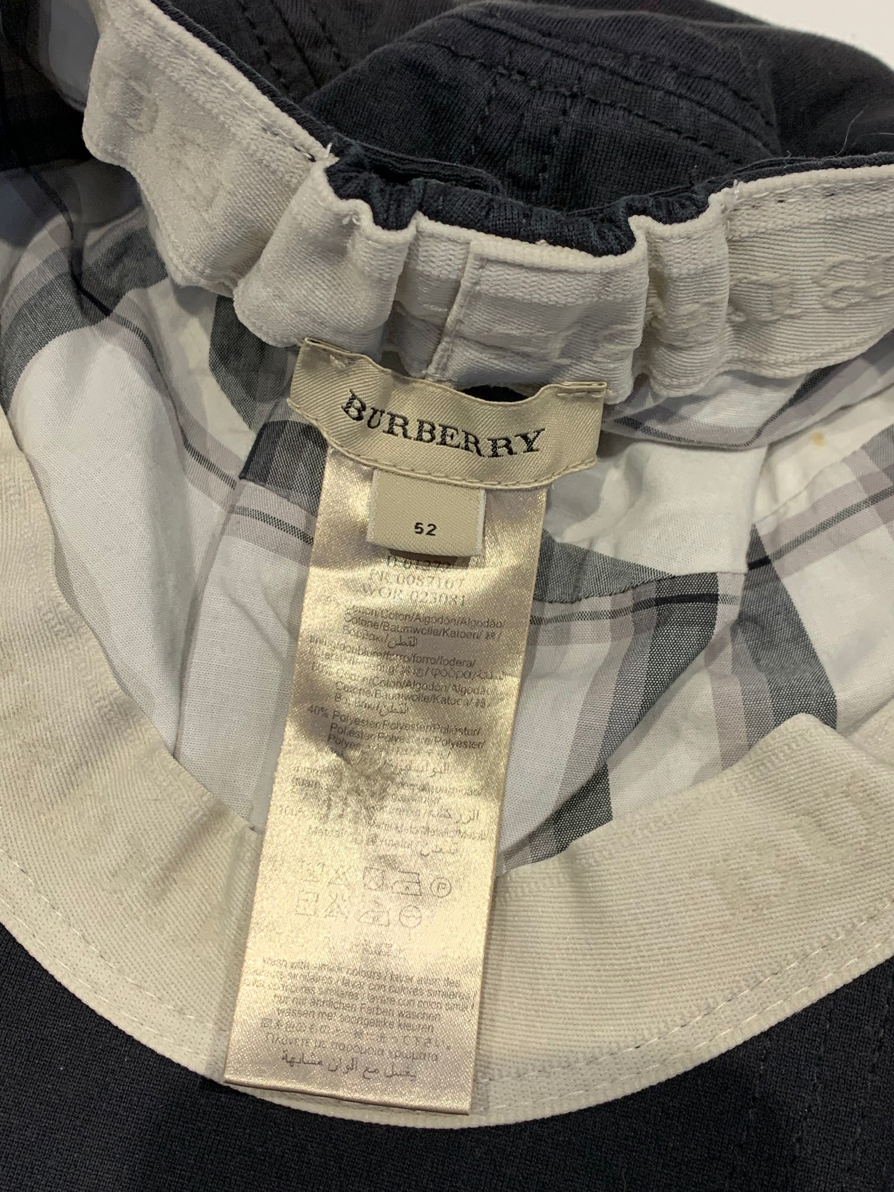 BURBERRY - CAP - BLACK - 3 YEARS