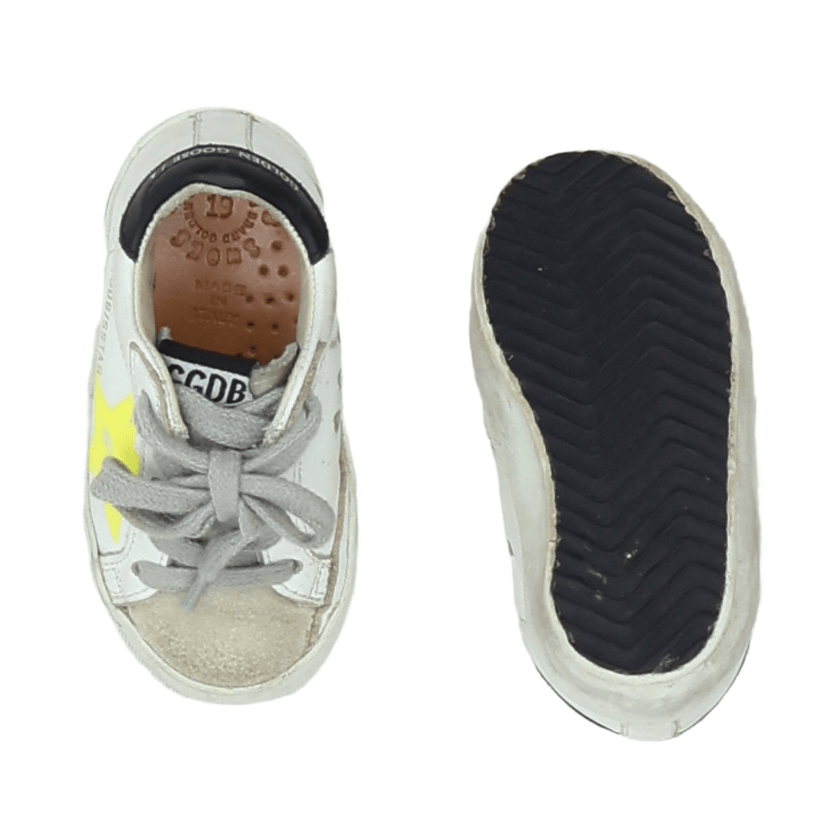 GOLDEN GOOSE - Weiße Sneakers mit gelbem Stern - 19