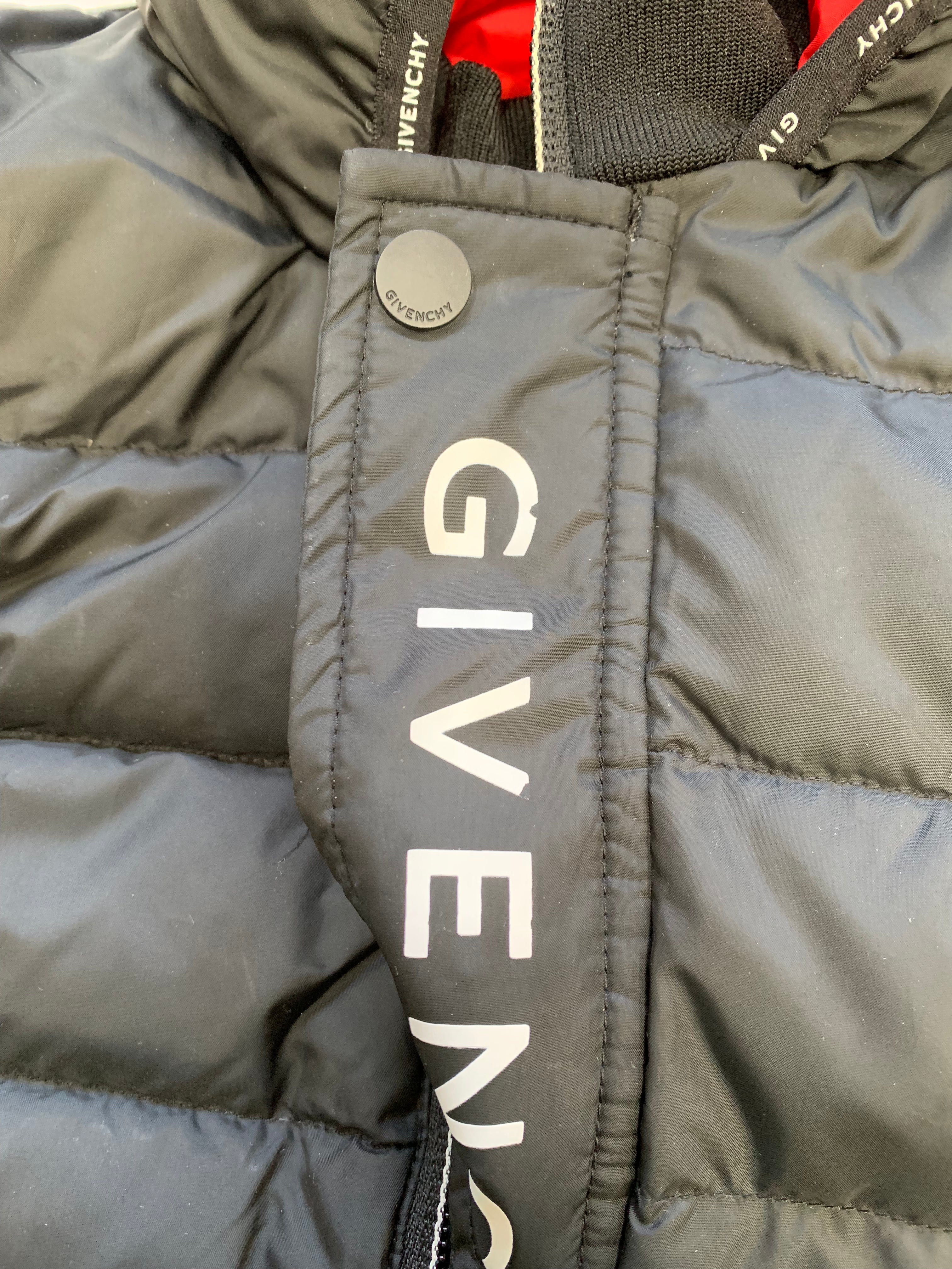 GIVENCHY - DOWN JACKET - BLACK, RED - 3 YEARS