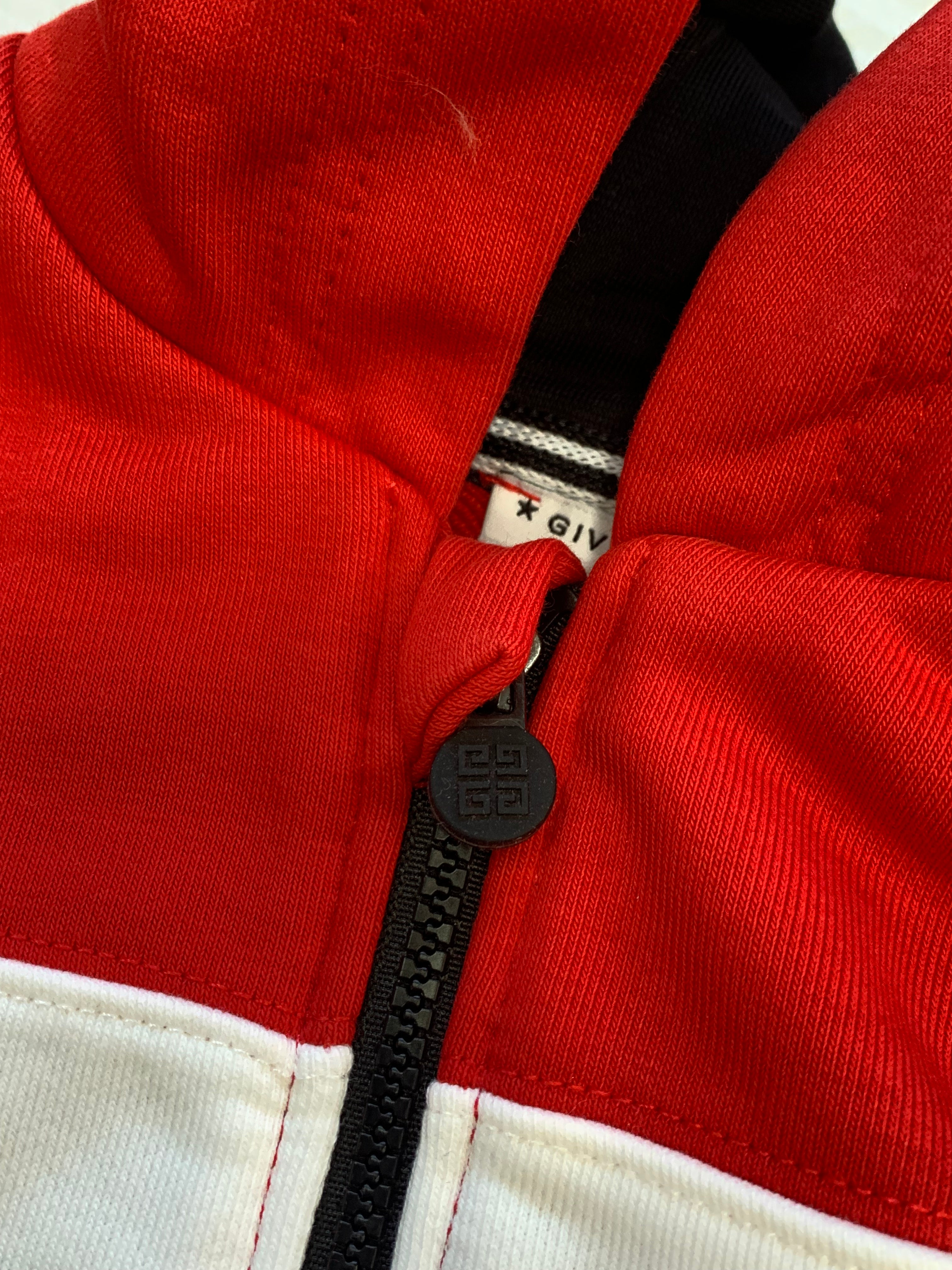 GIVENCHY - SWEATSHIRT - RED, WHITE - 24 MONTHS