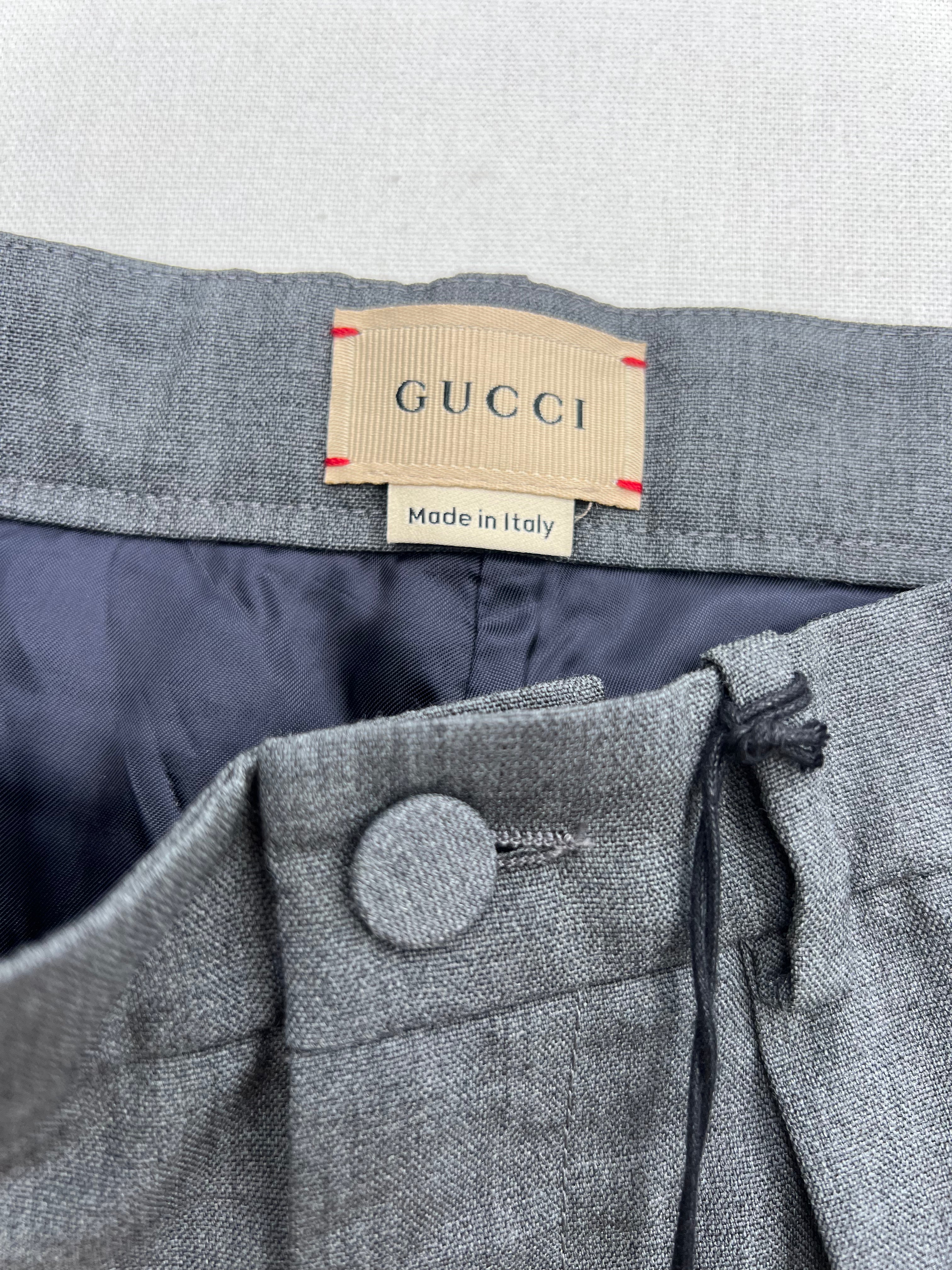 GUCCI - BERMUDA - GRIS - 5 ANS