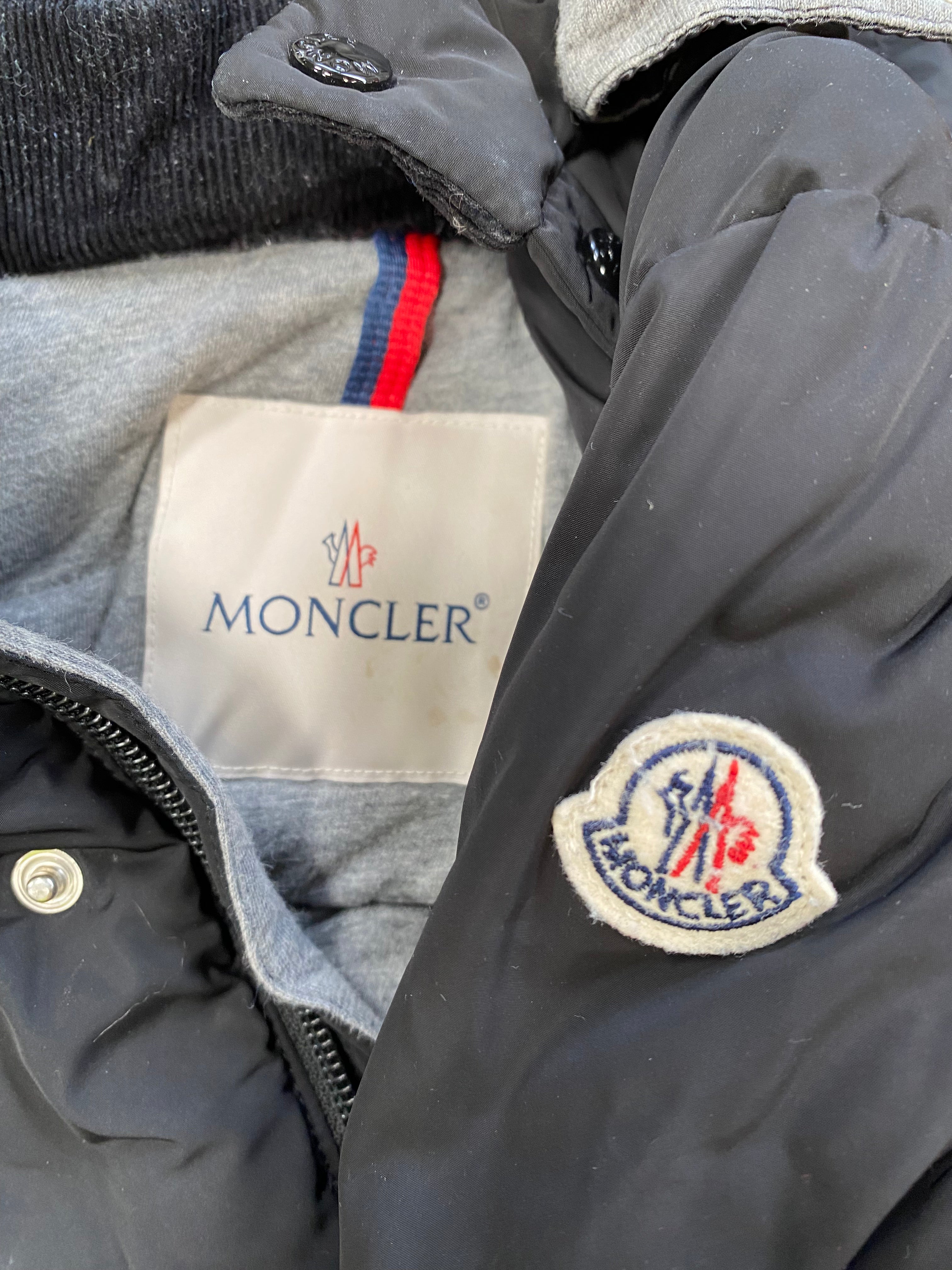 MONCLER - DOUDOUNE - NOIR - 24 MOIS