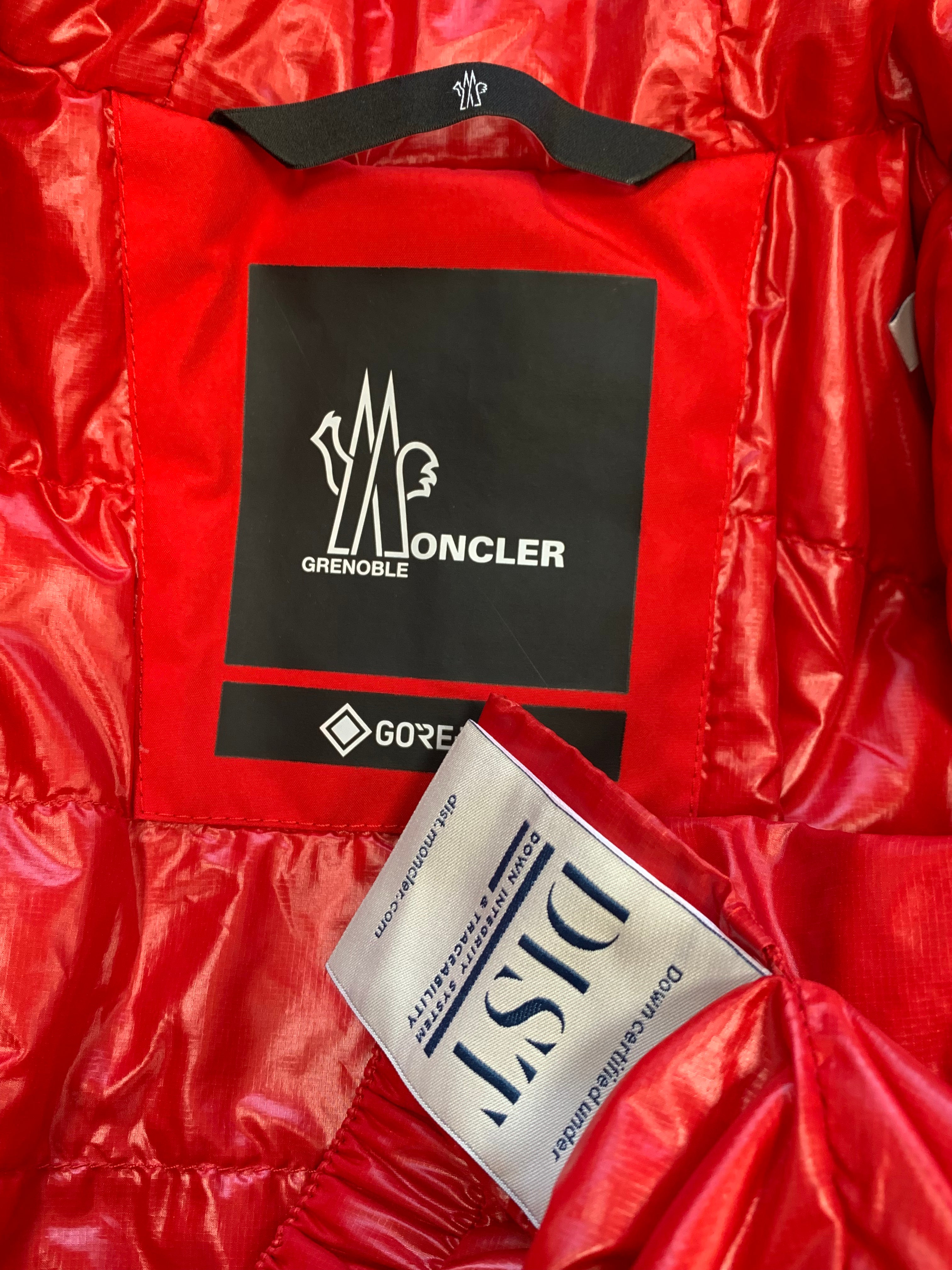 MONCLER - SKIMANTEL - ROT - 6 JAHRE