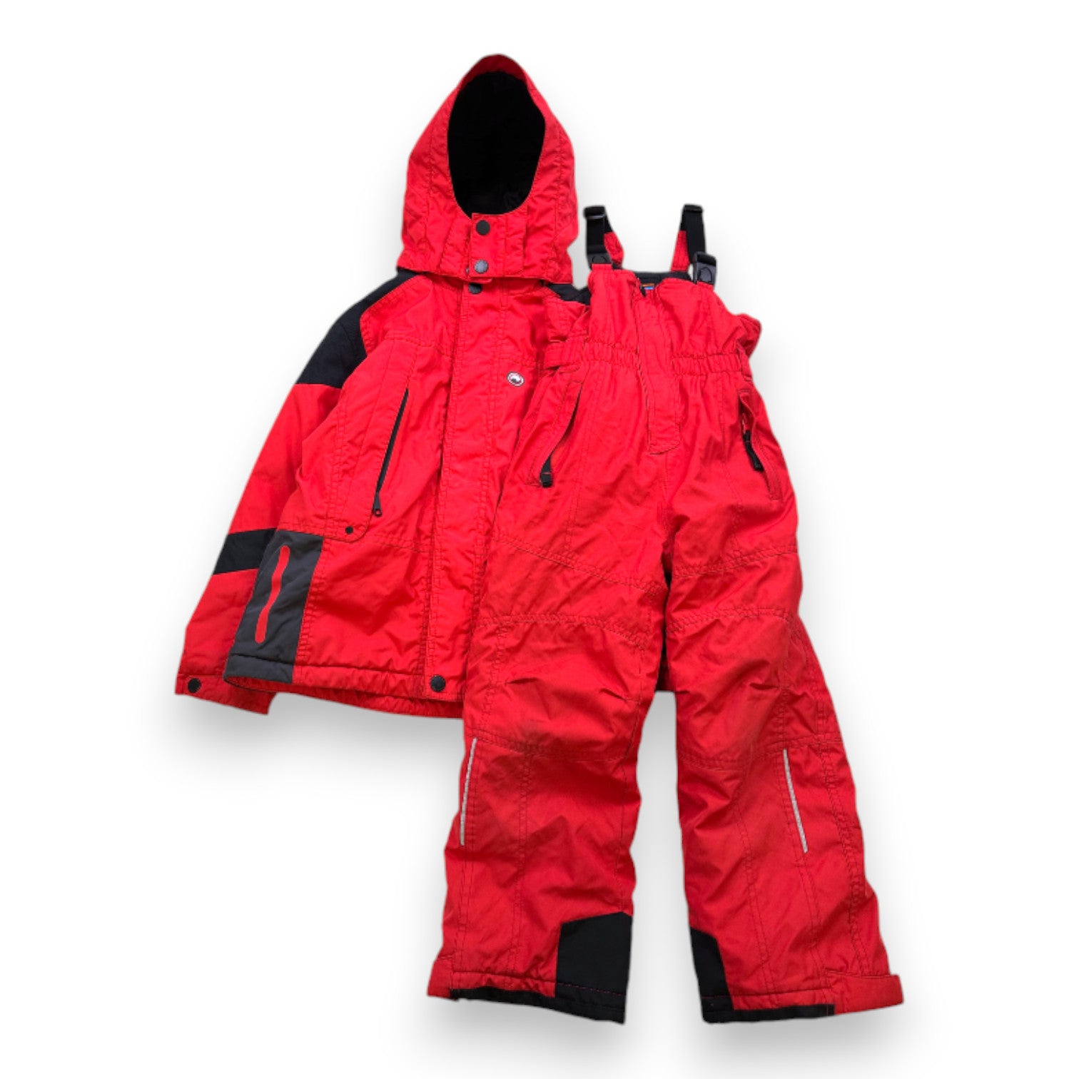 WHITE PEPPER - ROTES SKISET - 8 JAHRE ALT