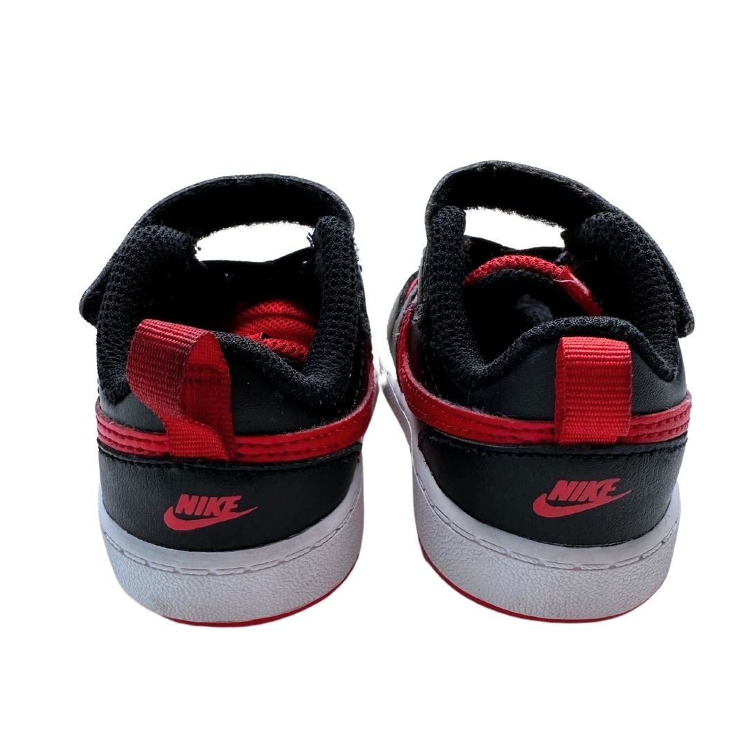 NIKE – Rote, schwarze und weiße Turnschuhe – 19,5