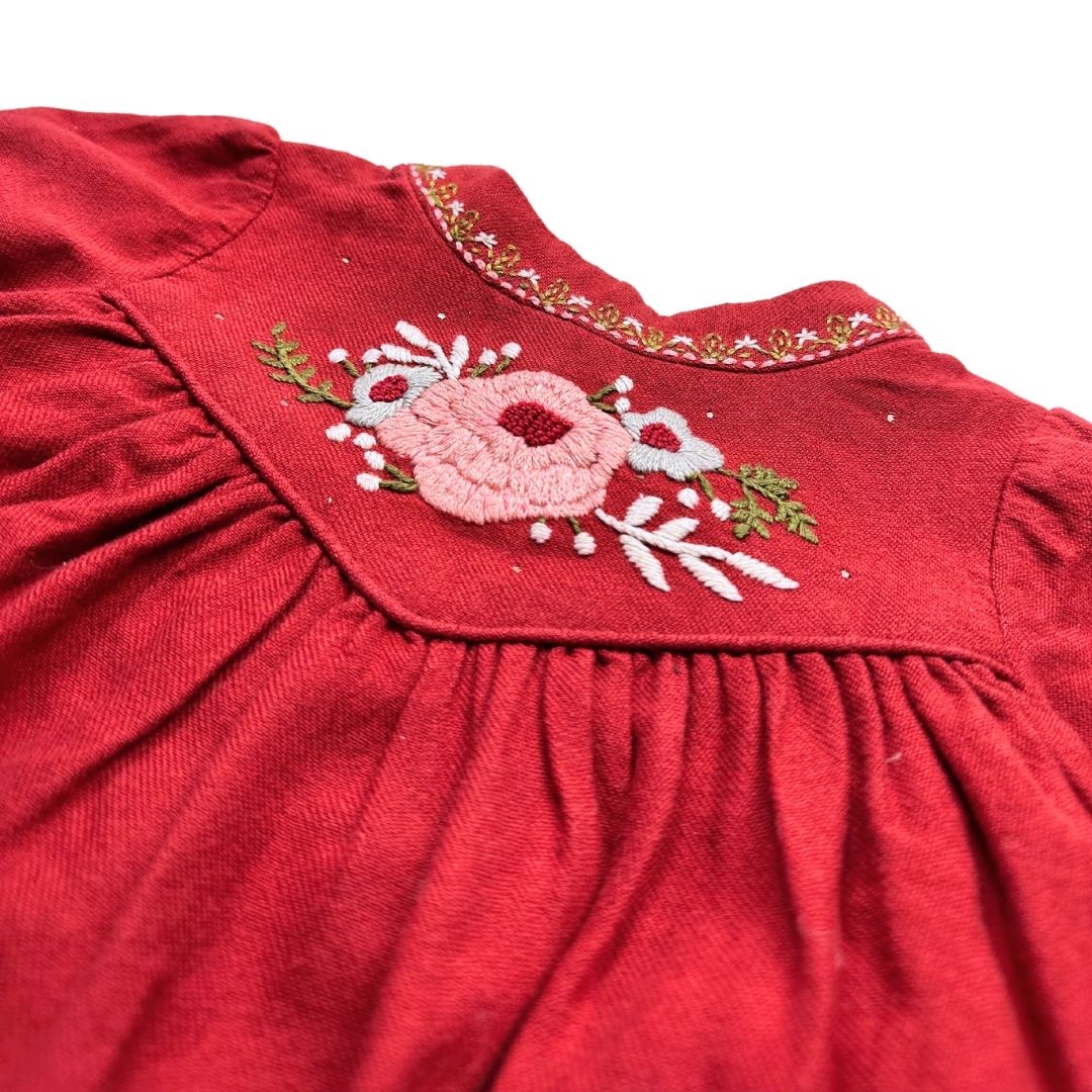 BONPOINT - Robe rouge avec fleurs brodés - 8 ans