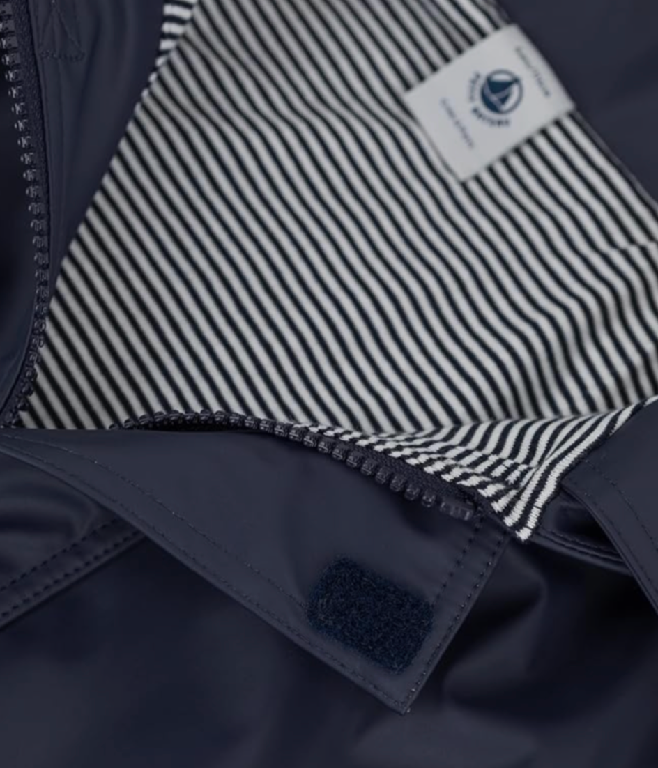 PETIT BATEAU - Navy blue hooded raincoat - 5 years
