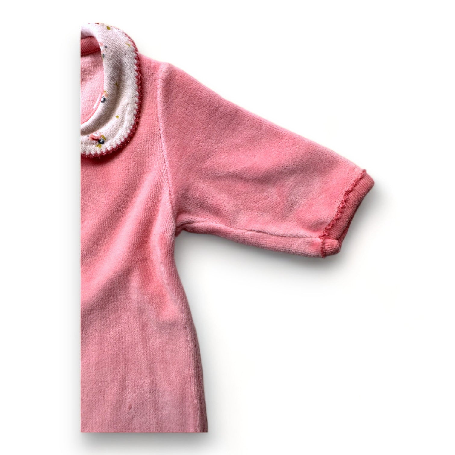 PETIT BATEAU - Pyjama rose avec col à fleurs - 1 mois
