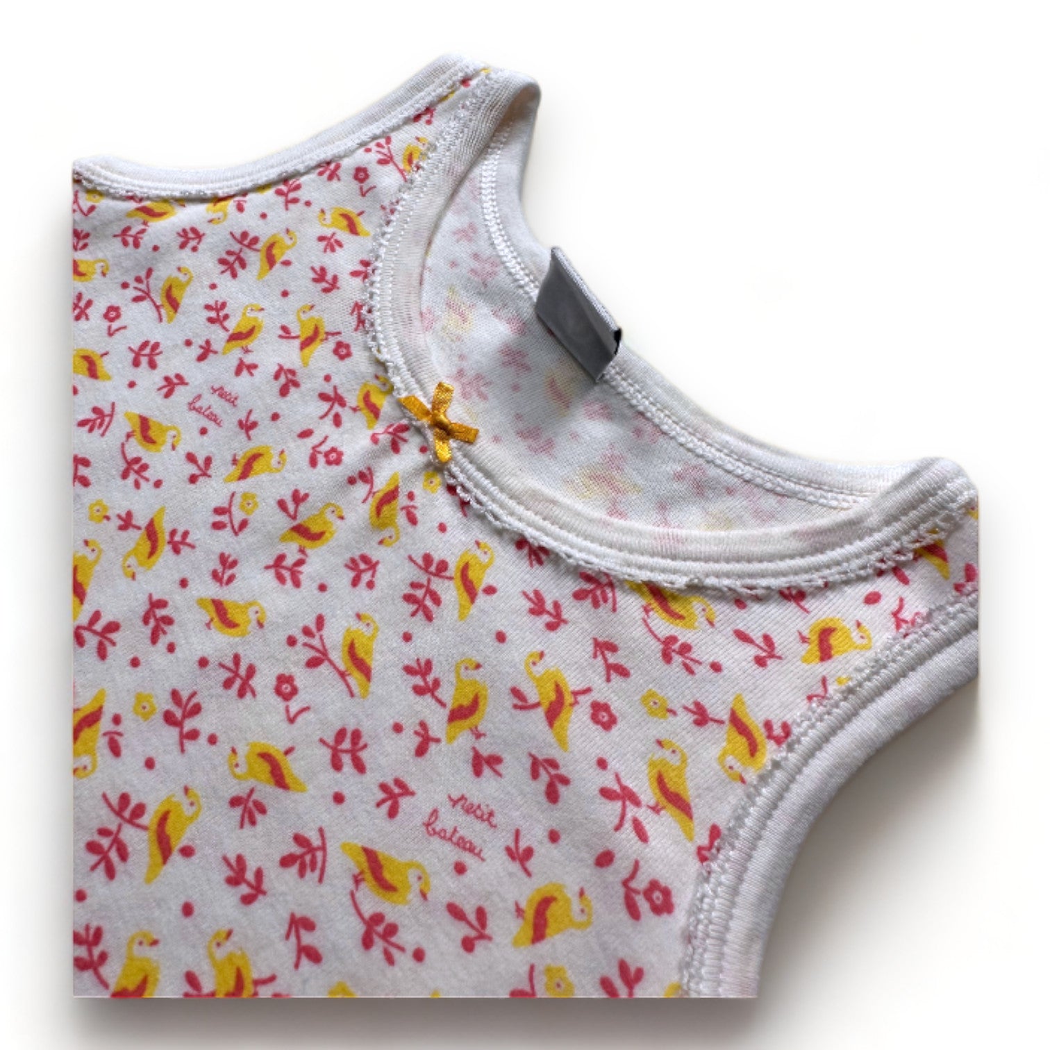 PETIT BATEAU - Combinaison blanche avec imprimés jaunes et roses - 18 mois