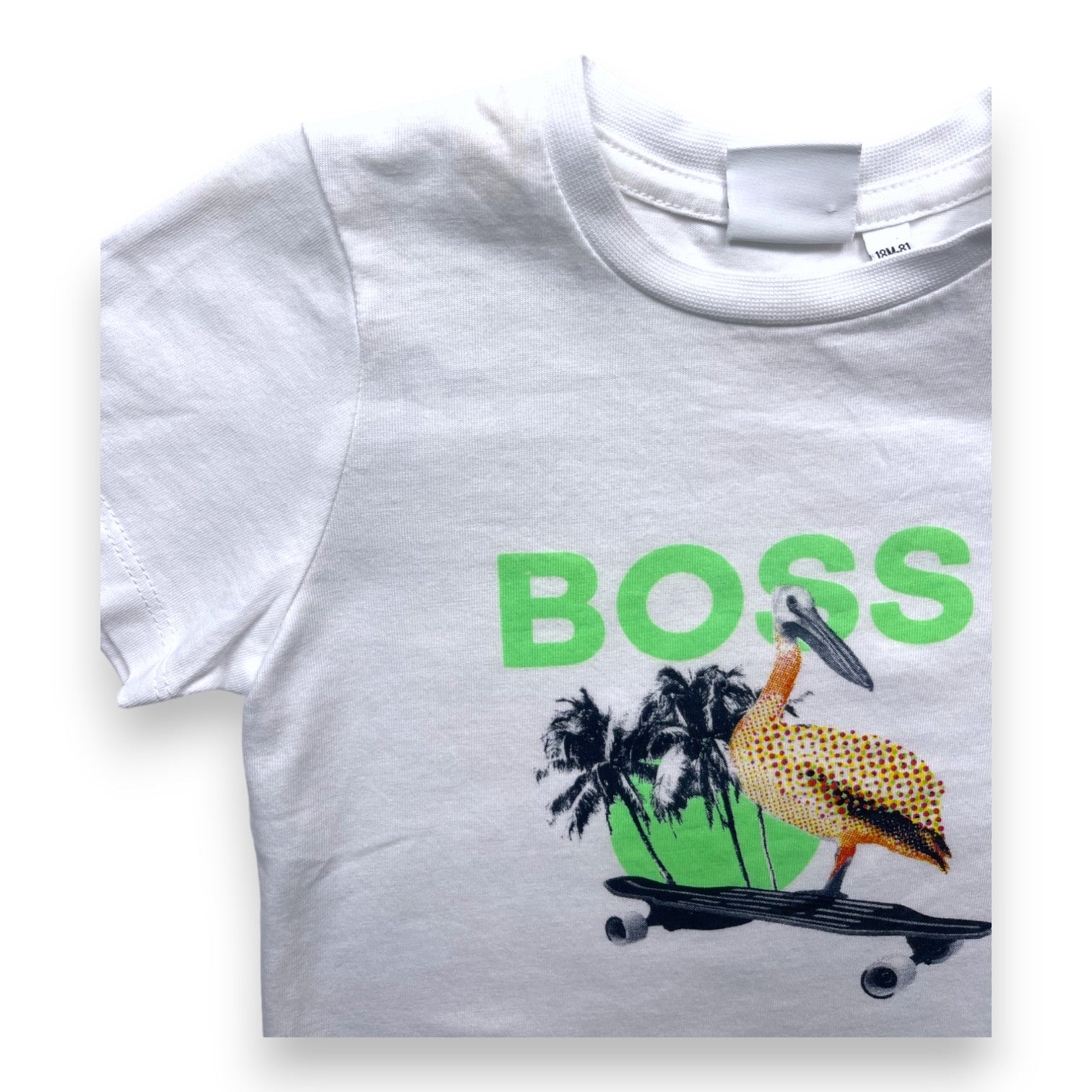 HUGO BOSS - T shirt blanc à motifs - 18 mois