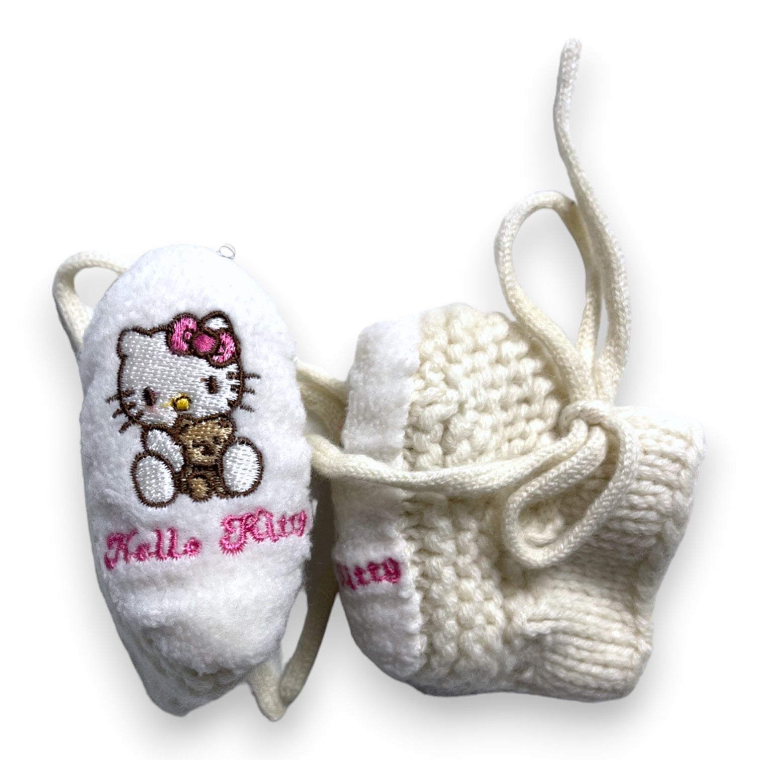 VICTORIA COUTURE - Chaussons écrus en cachemire Hello Kitty - Taille Naissance