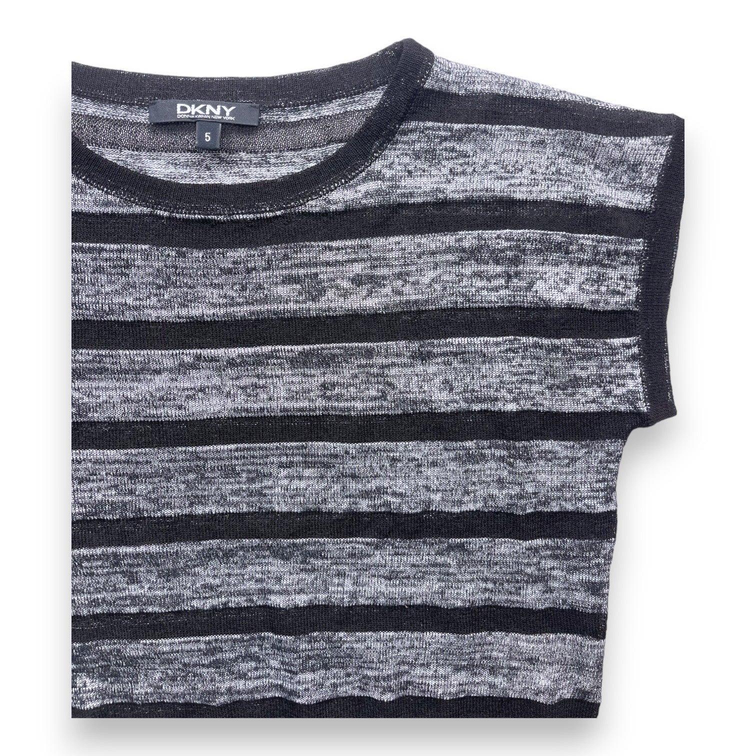 DKNY - T shirt léger à rayures - 5 ans