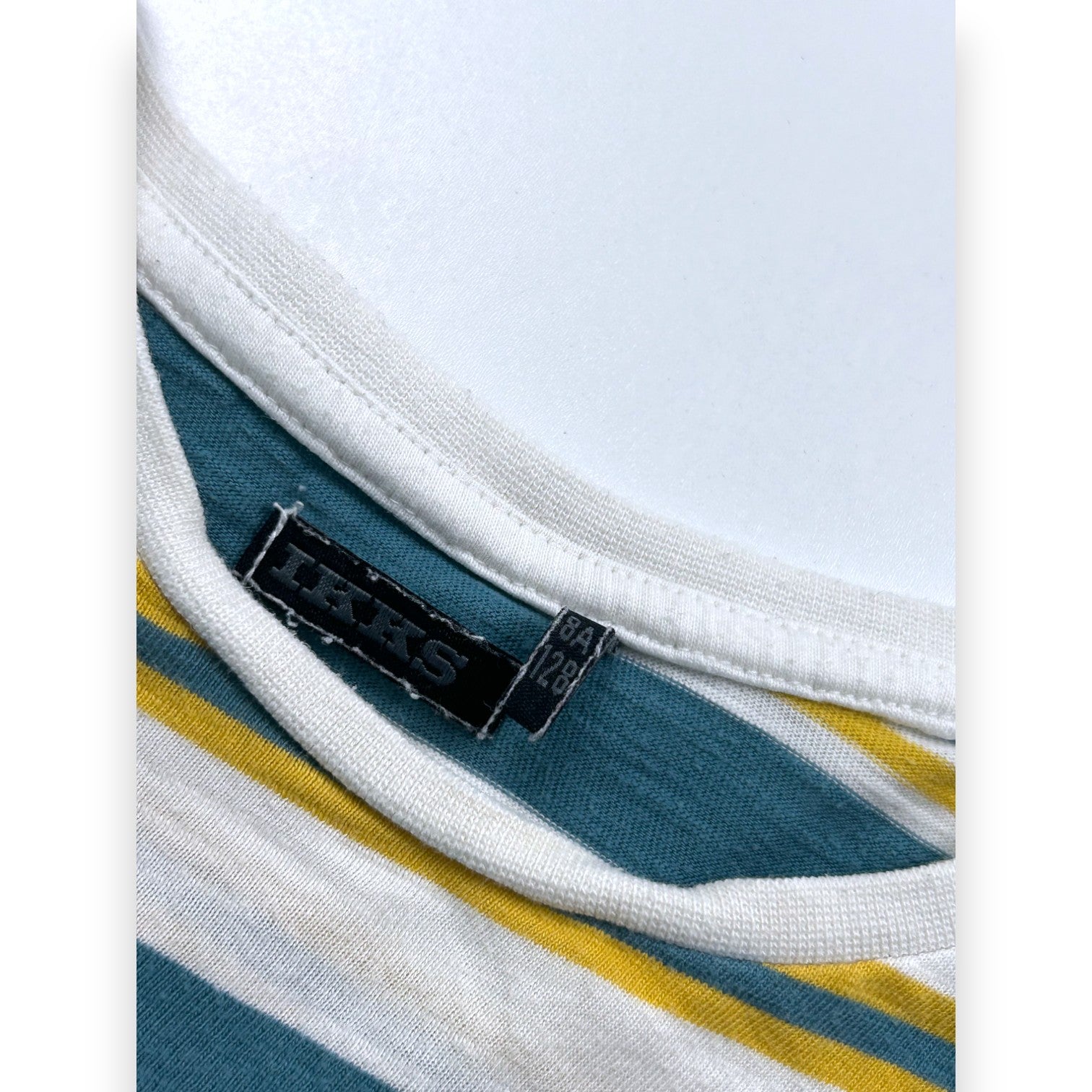IKKS - T-shirt blanc à rayures vertes et jaunes - 8 ans