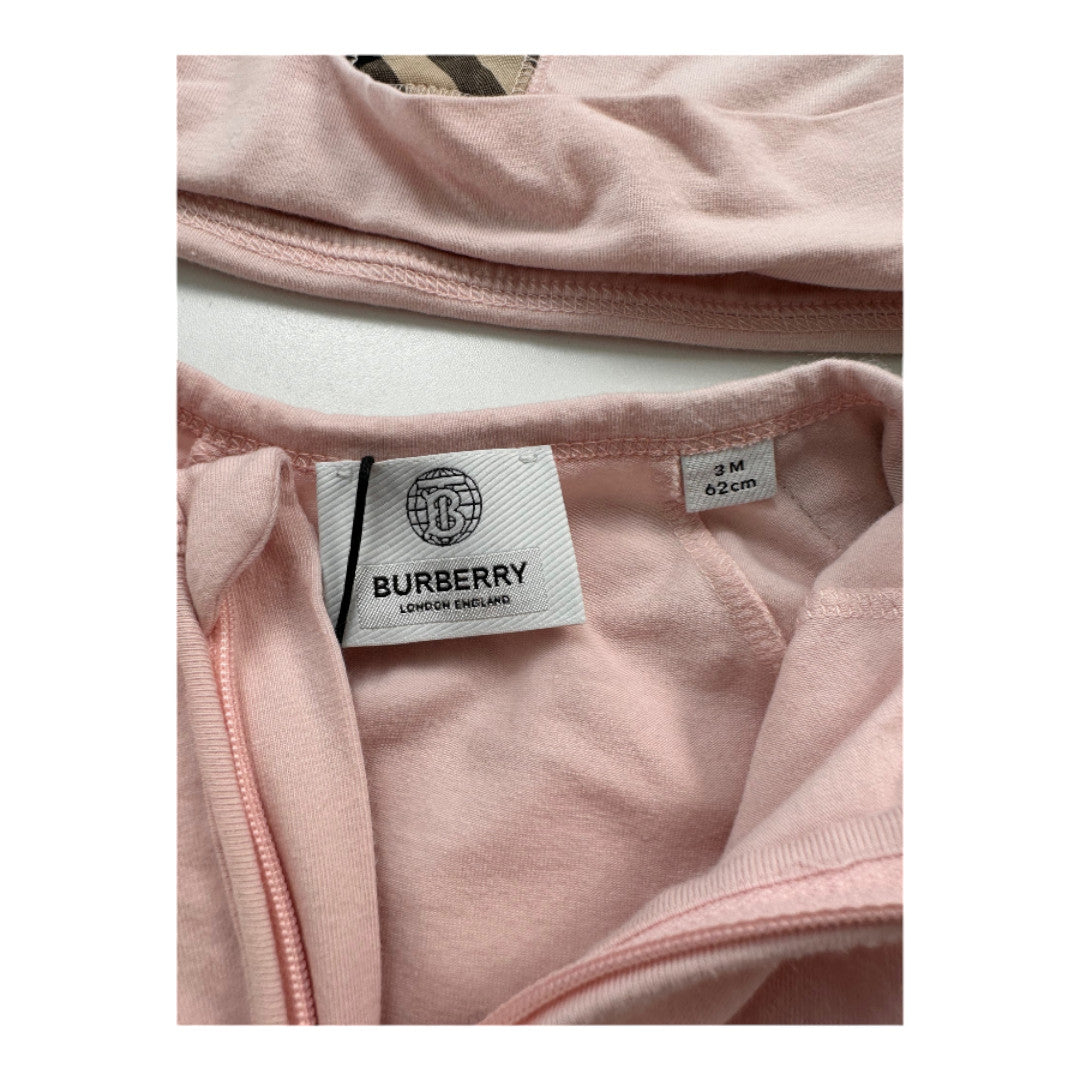 BURBERRY - New pink hat and tie pajama set - 3 months